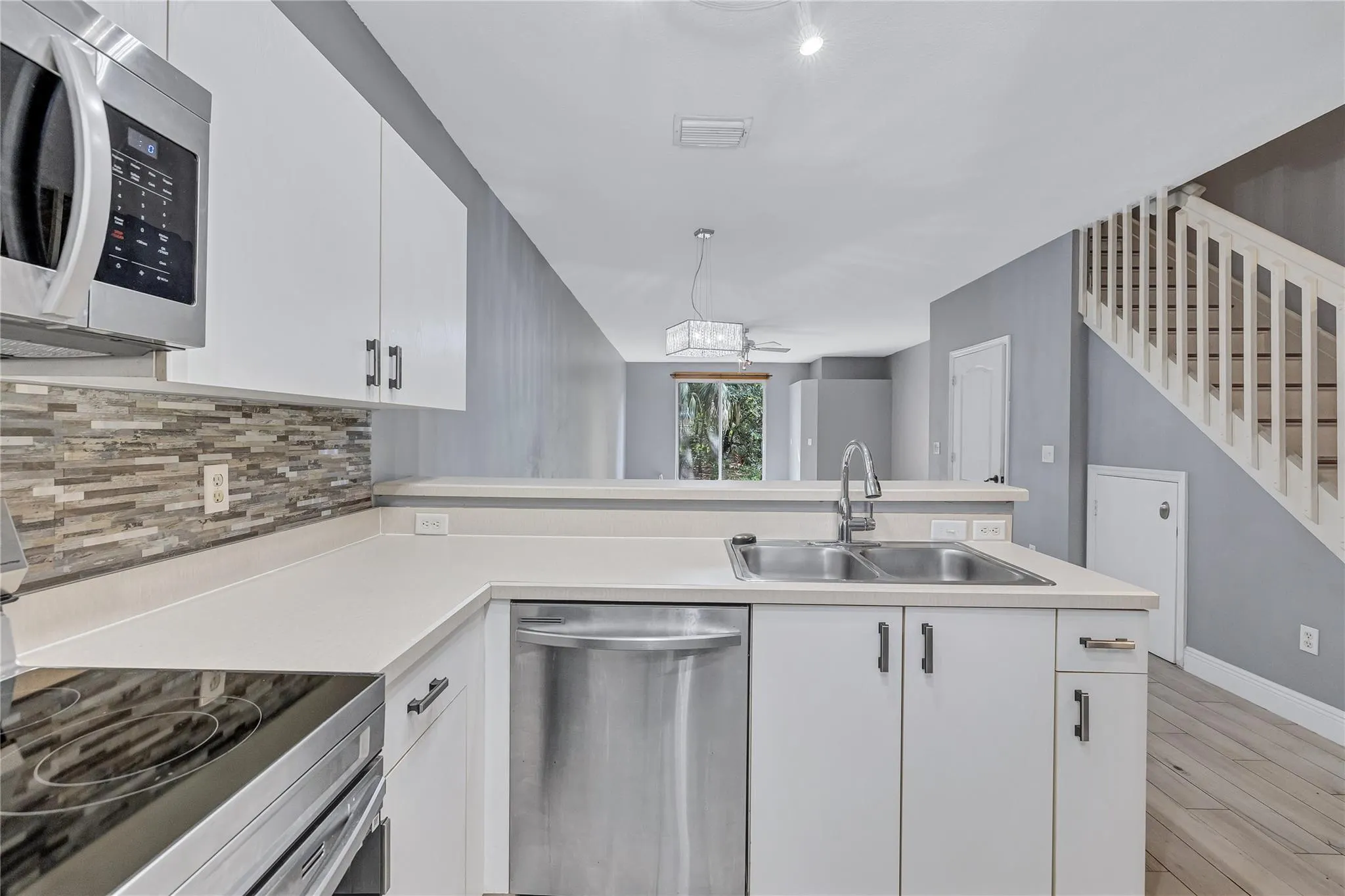 4844 NW 58th Manor