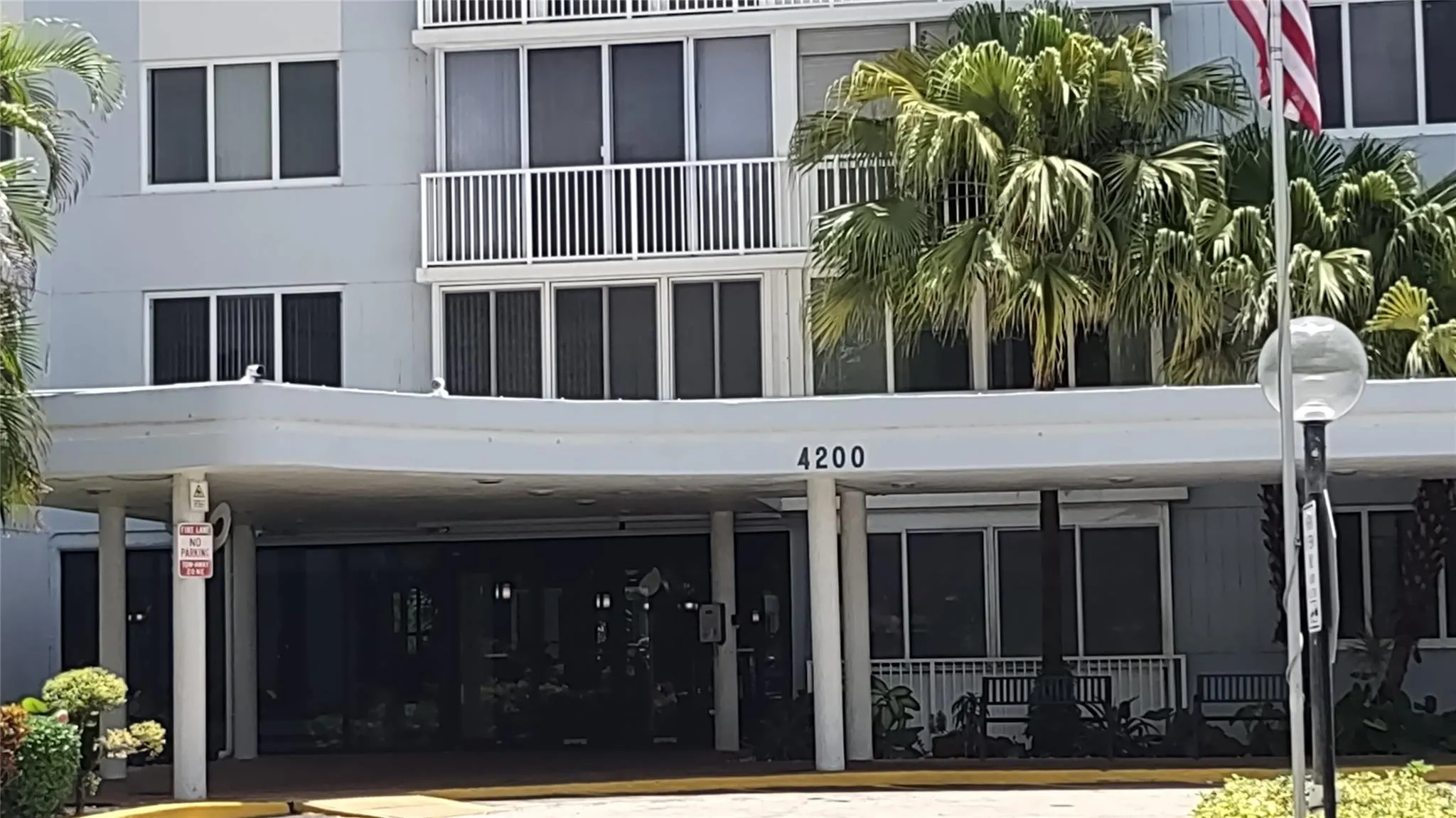 4200 Hillcrest Drive, #405