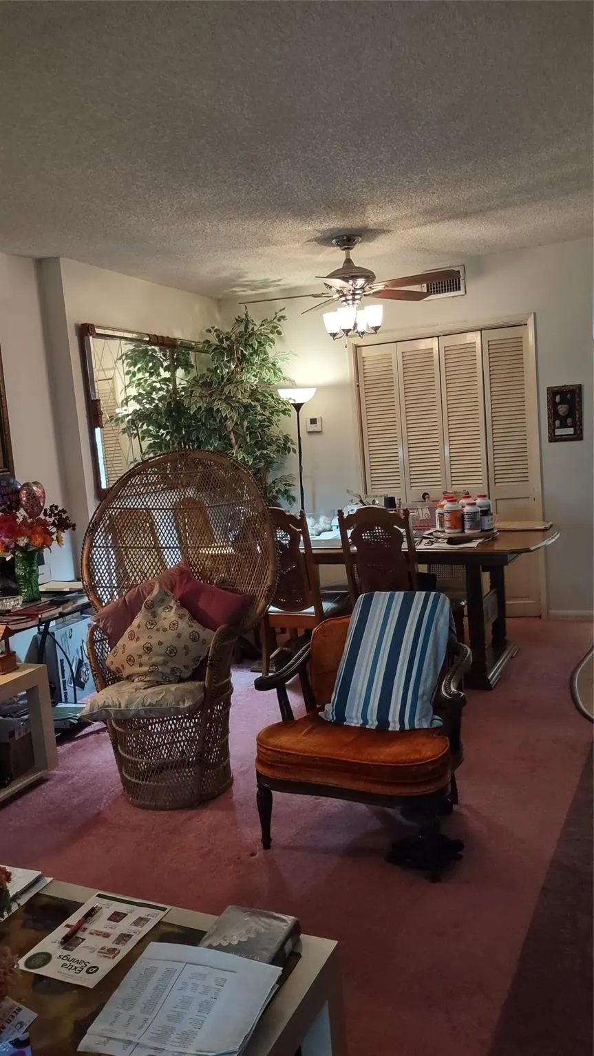 4200 Hillcrest Drive, #405