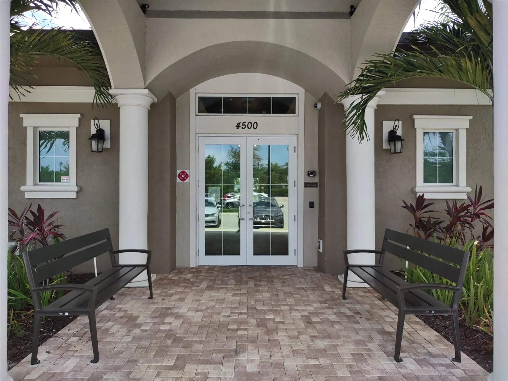 4200 Hillcrest Drive, #405
