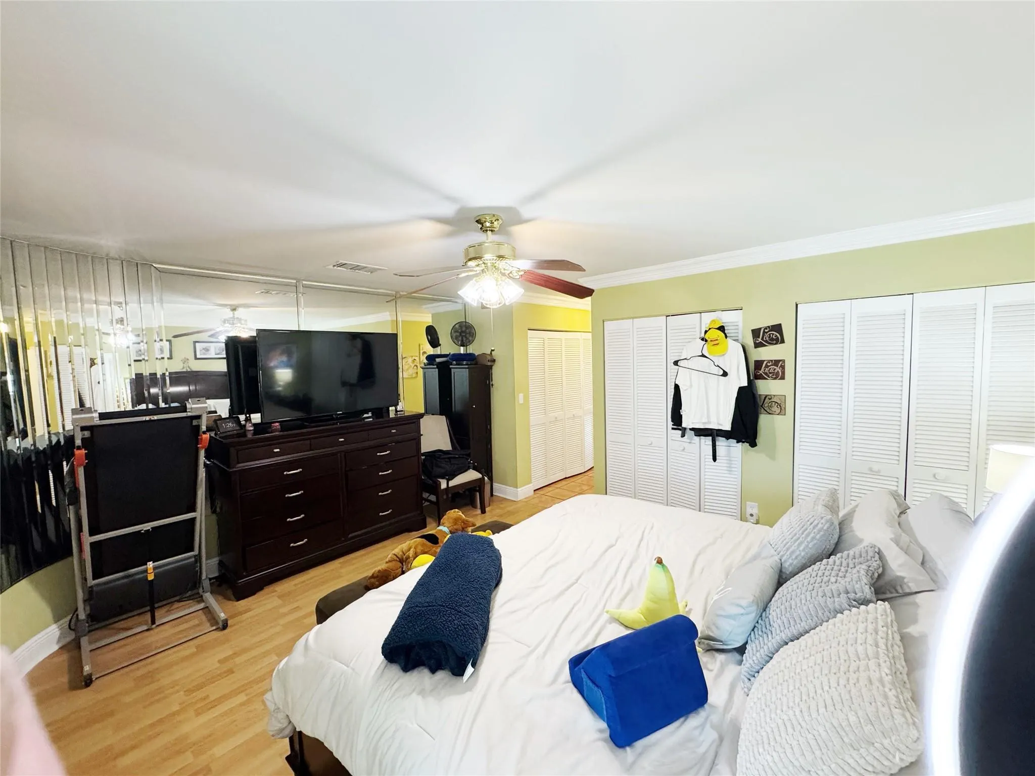 718 SW 88th Ter
