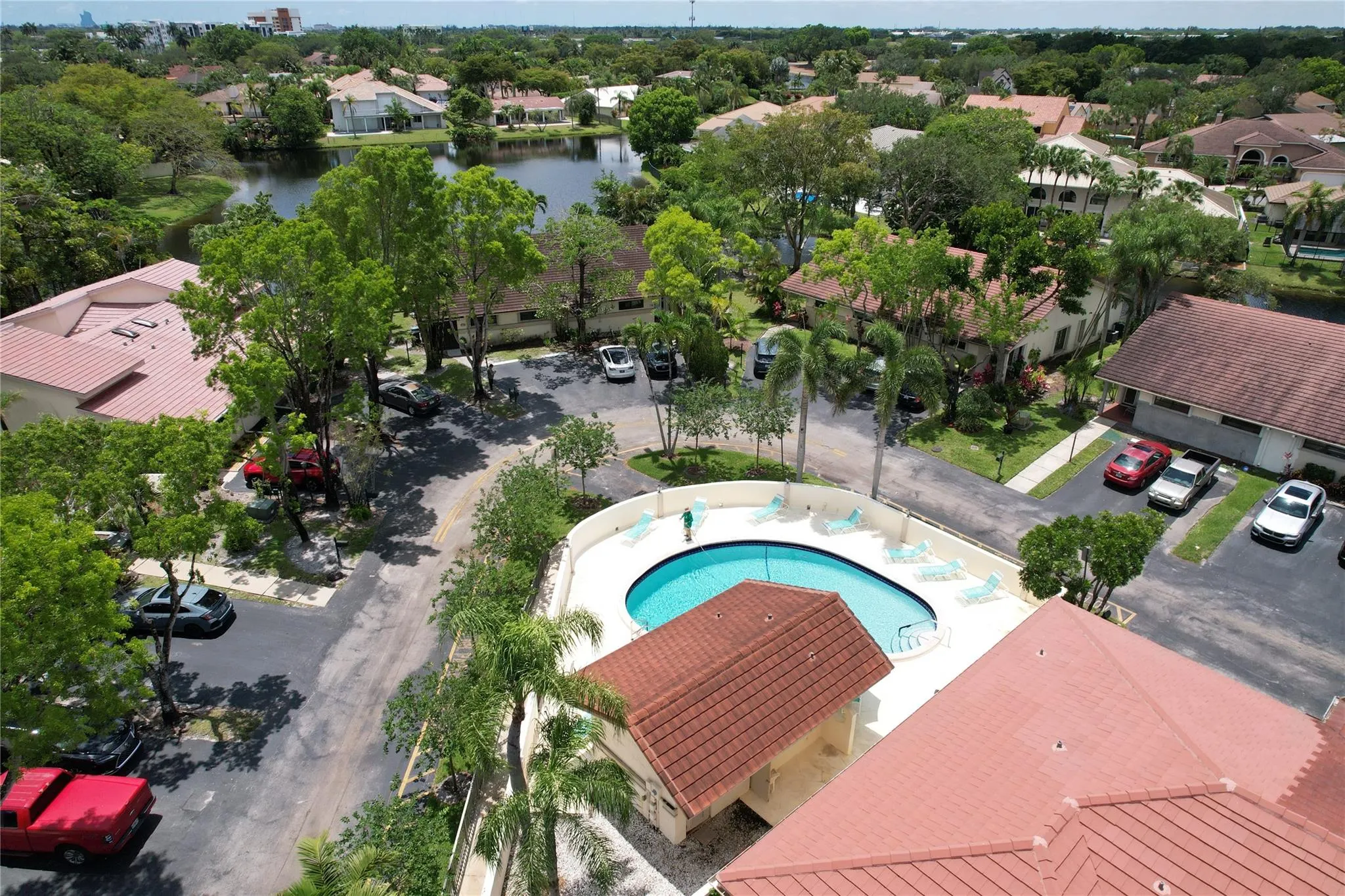 718 SW 88th Ter