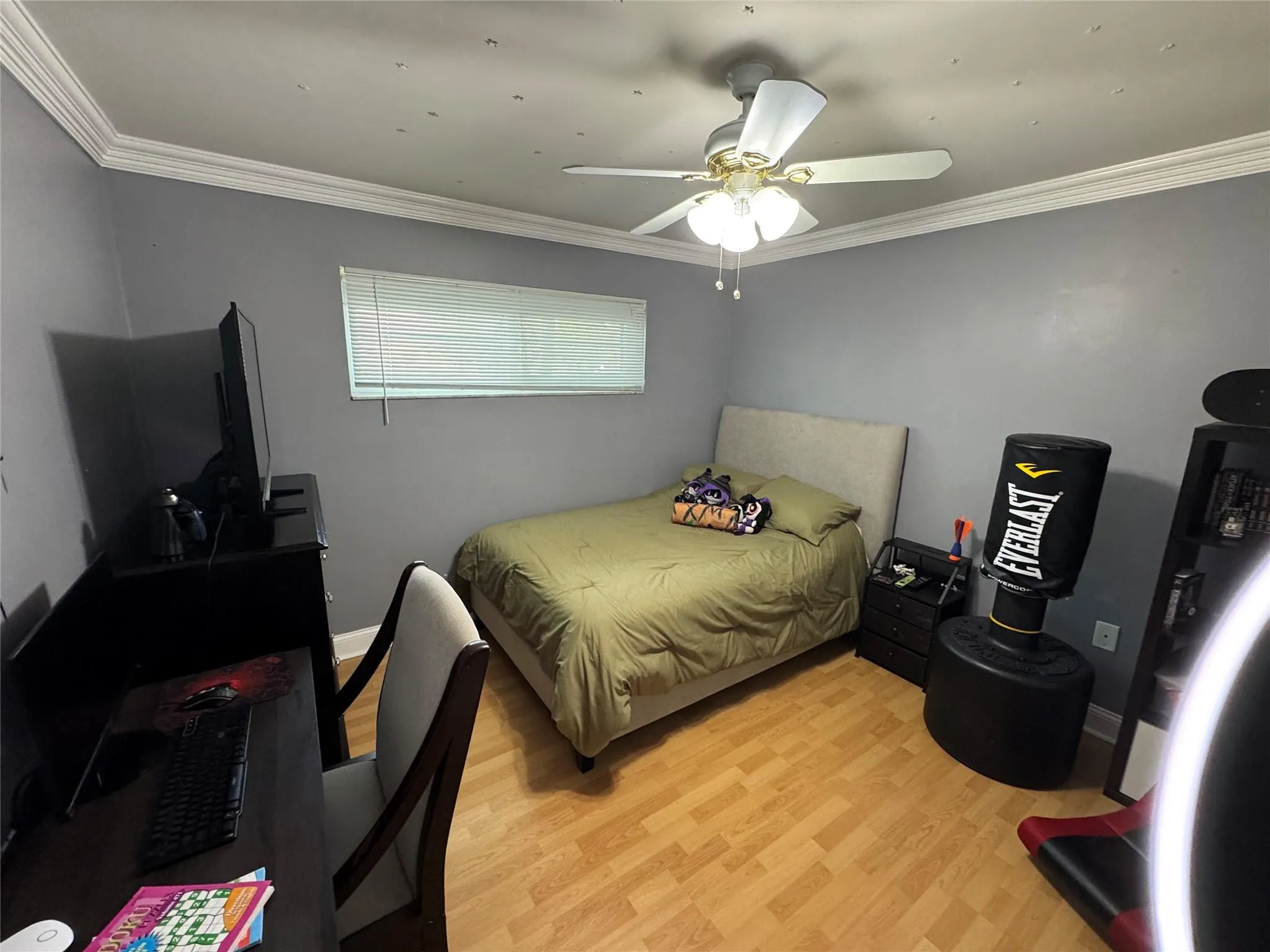 718 SW 88th Ter