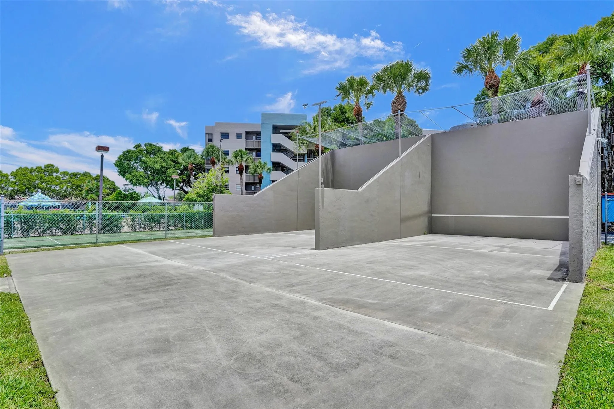 1101 Colony Point Cir, #403
