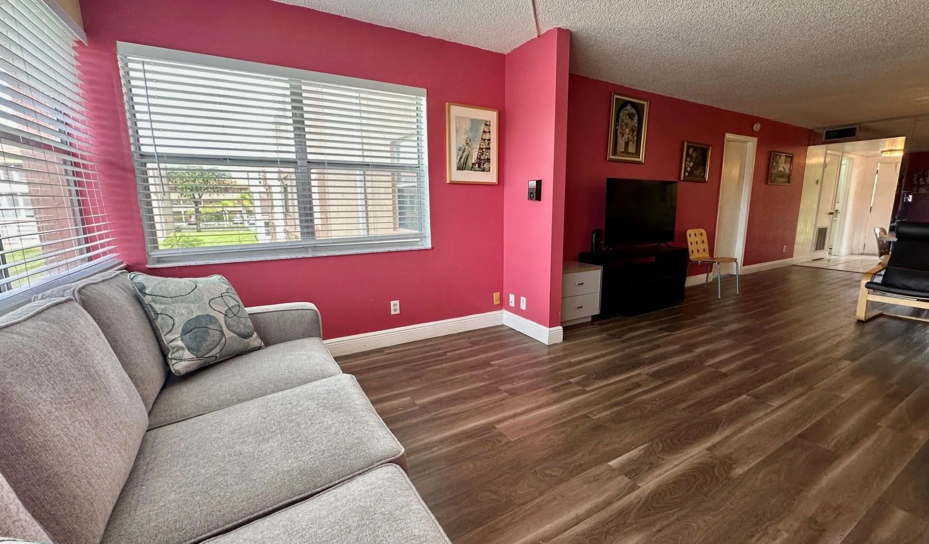 9540 Sunrise Lakes Blvd, #206