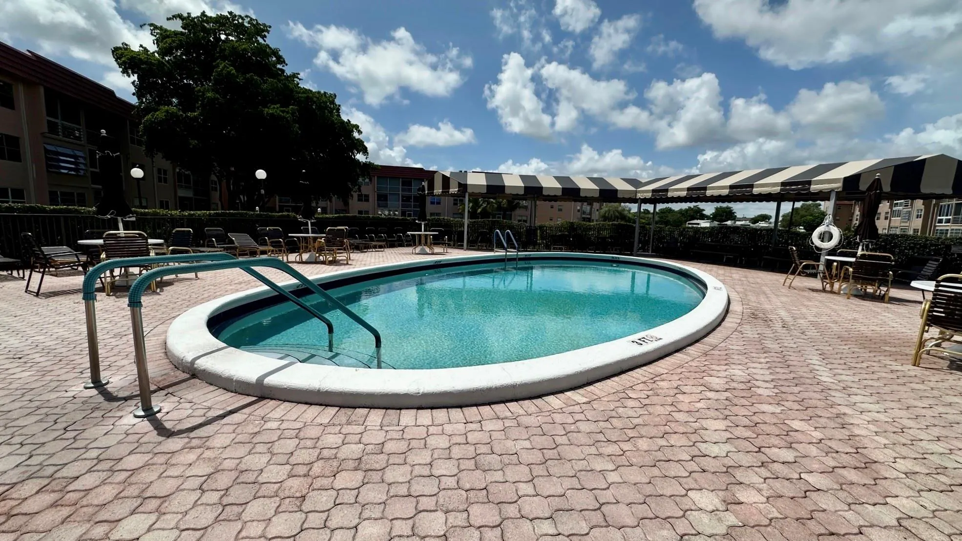 9540 Sunrise Lakes Blvd, #206