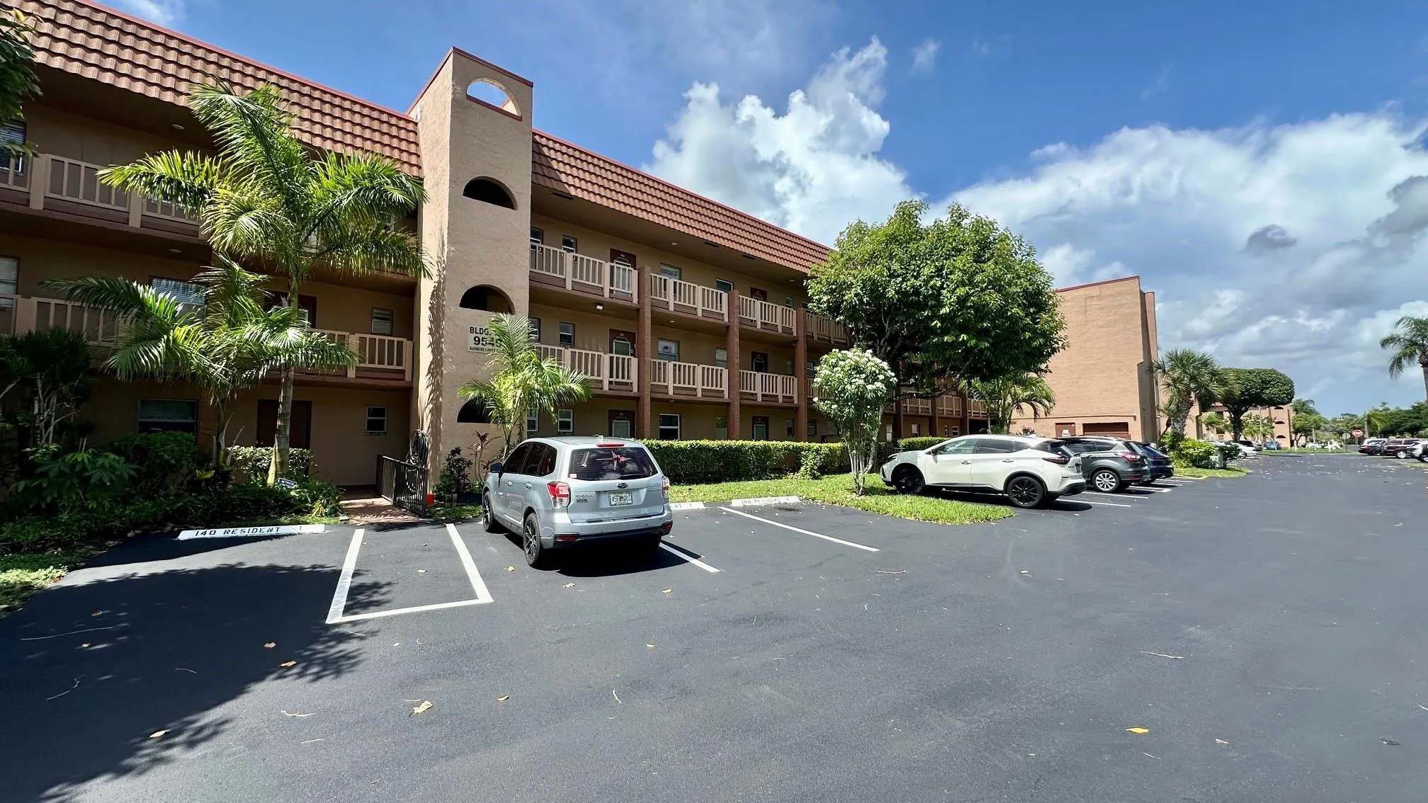 9540 Sunrise Lakes Blvd, #206