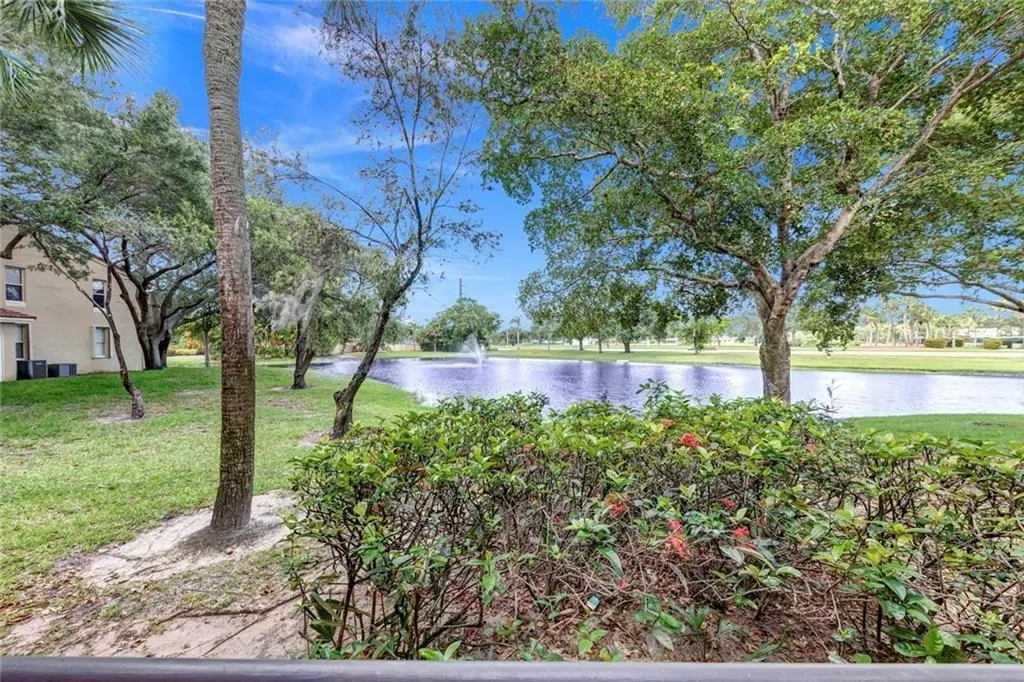 611 Lyons Rd, #8102