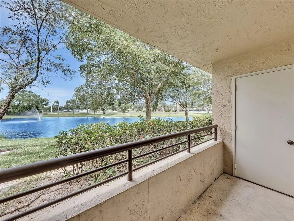 611 Lyons Rd, #8102