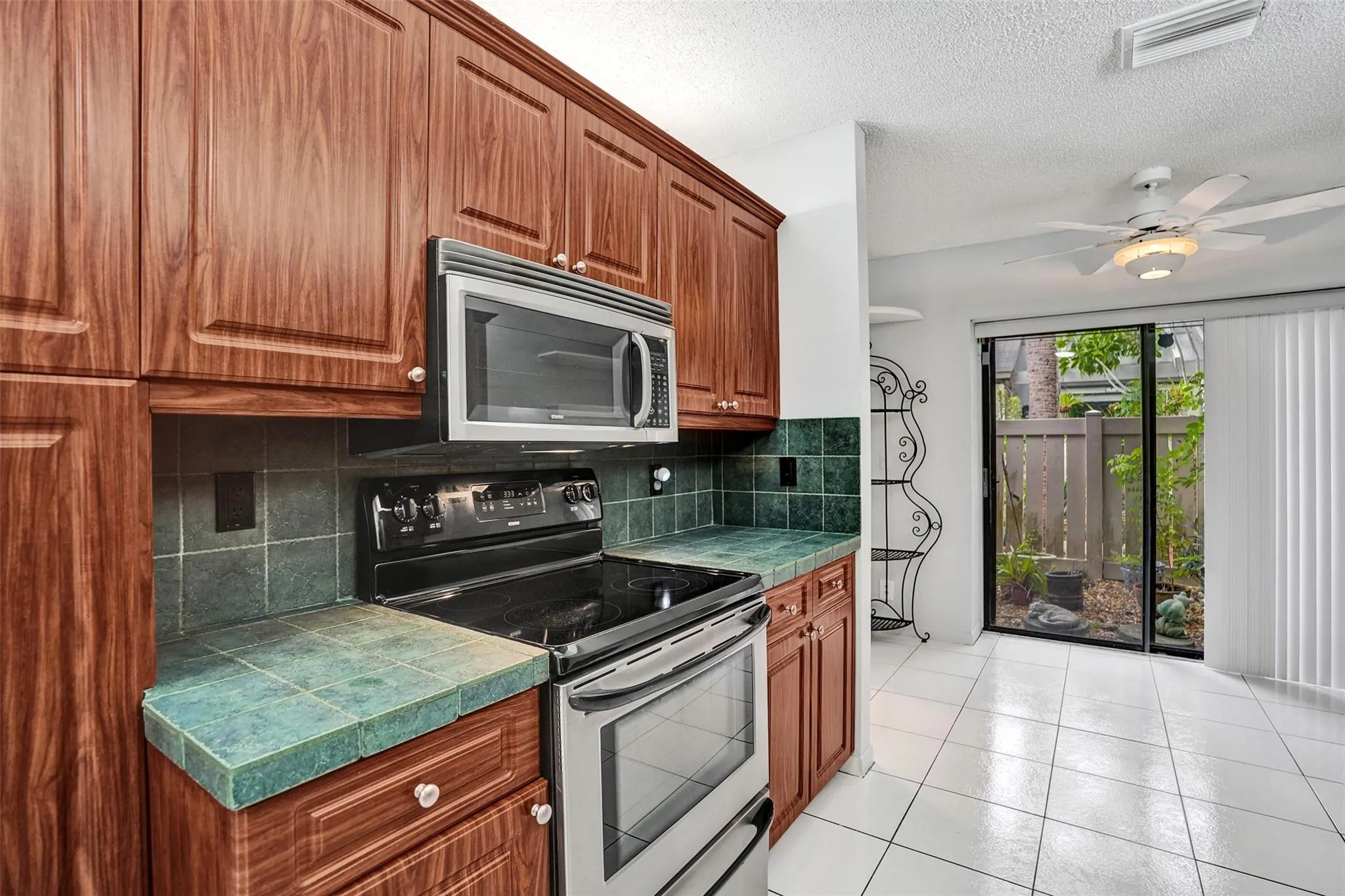 4849 NW 22nd St, #4163
