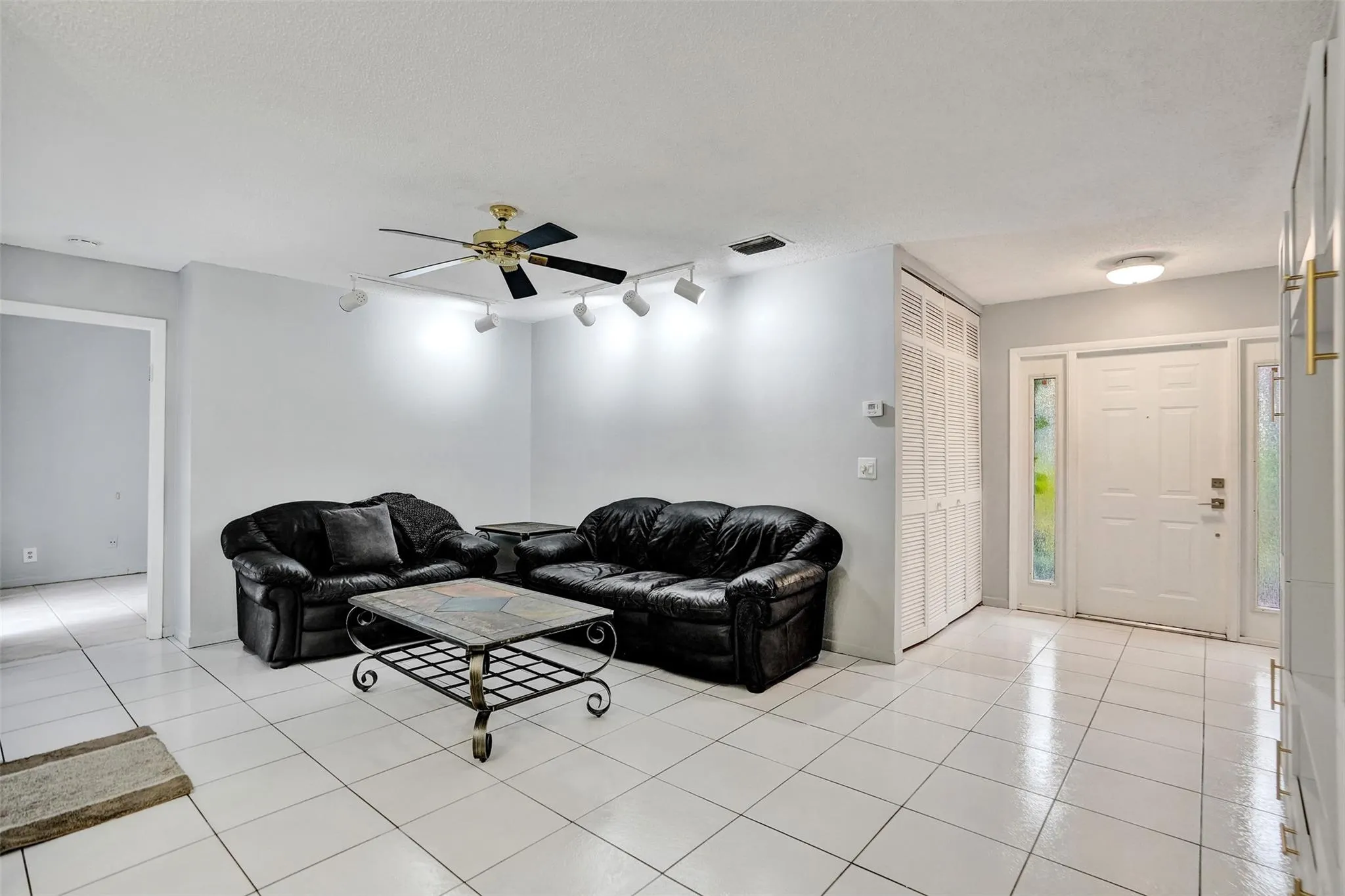 4849 NW 22nd St, #4163
