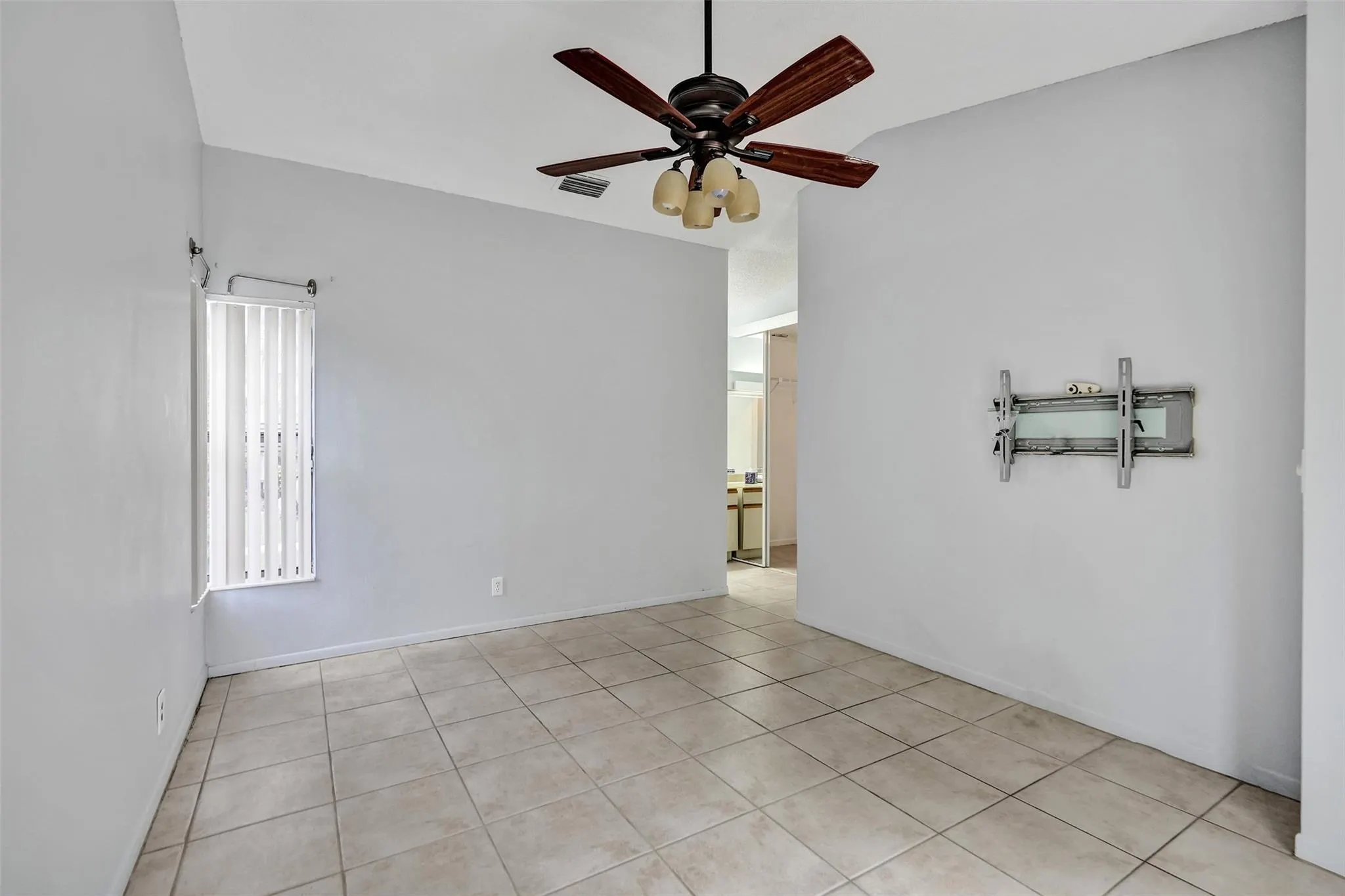4849 NW 22nd St, #4163
