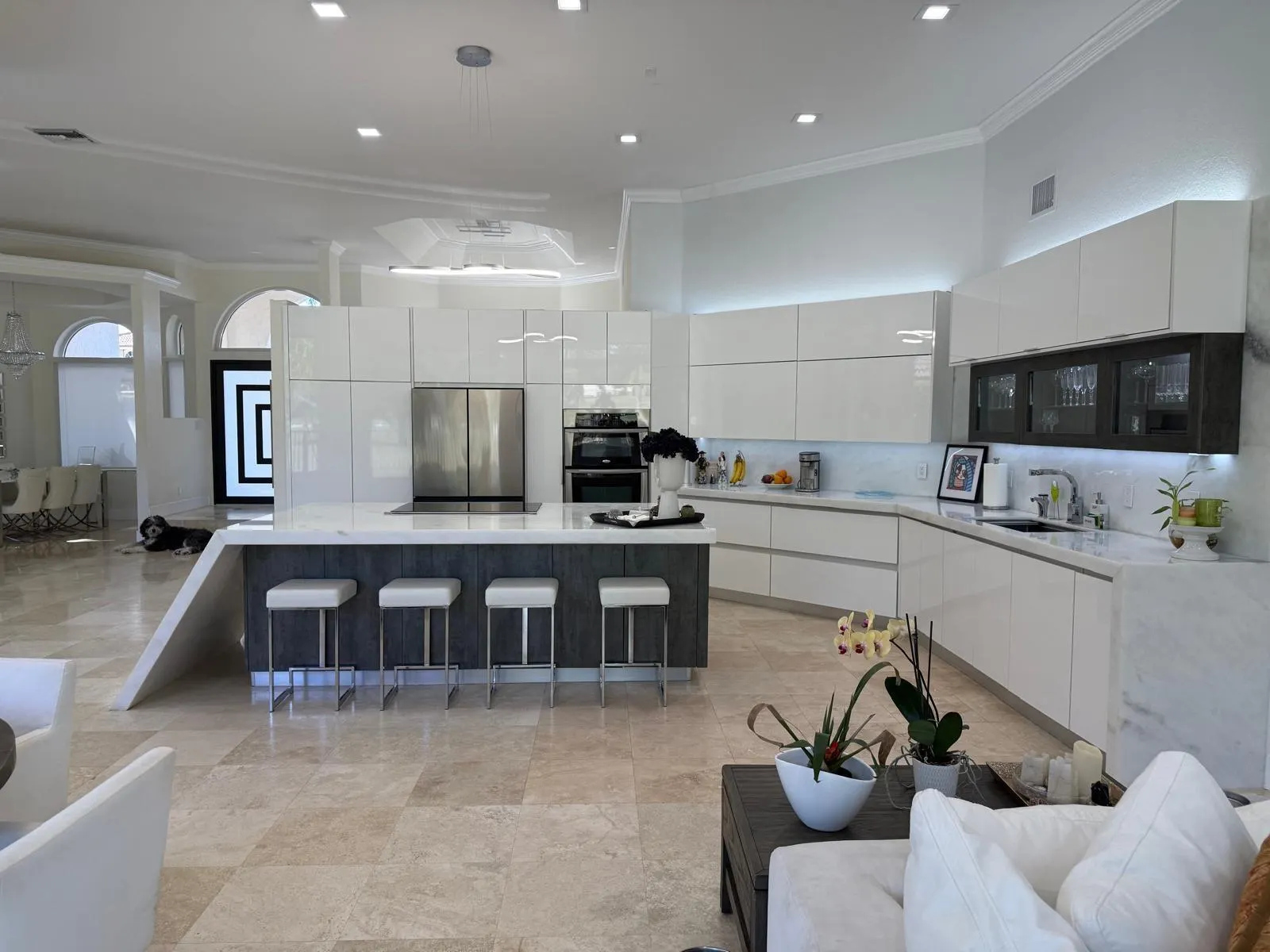 2534 Golf View Dr