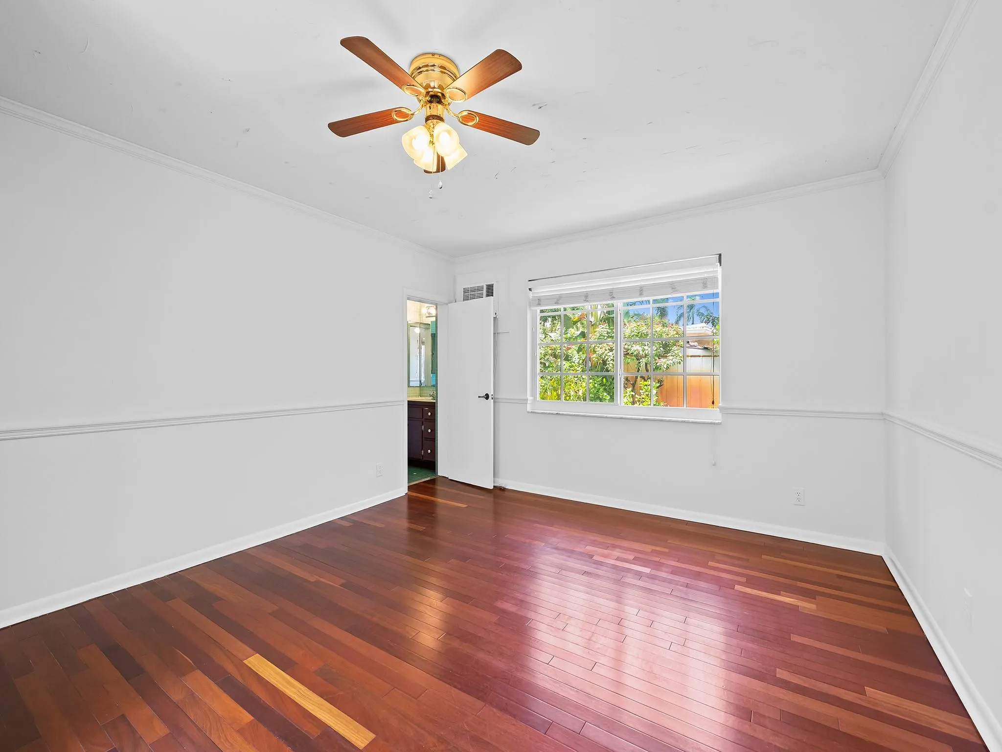 708 NW 22nd St