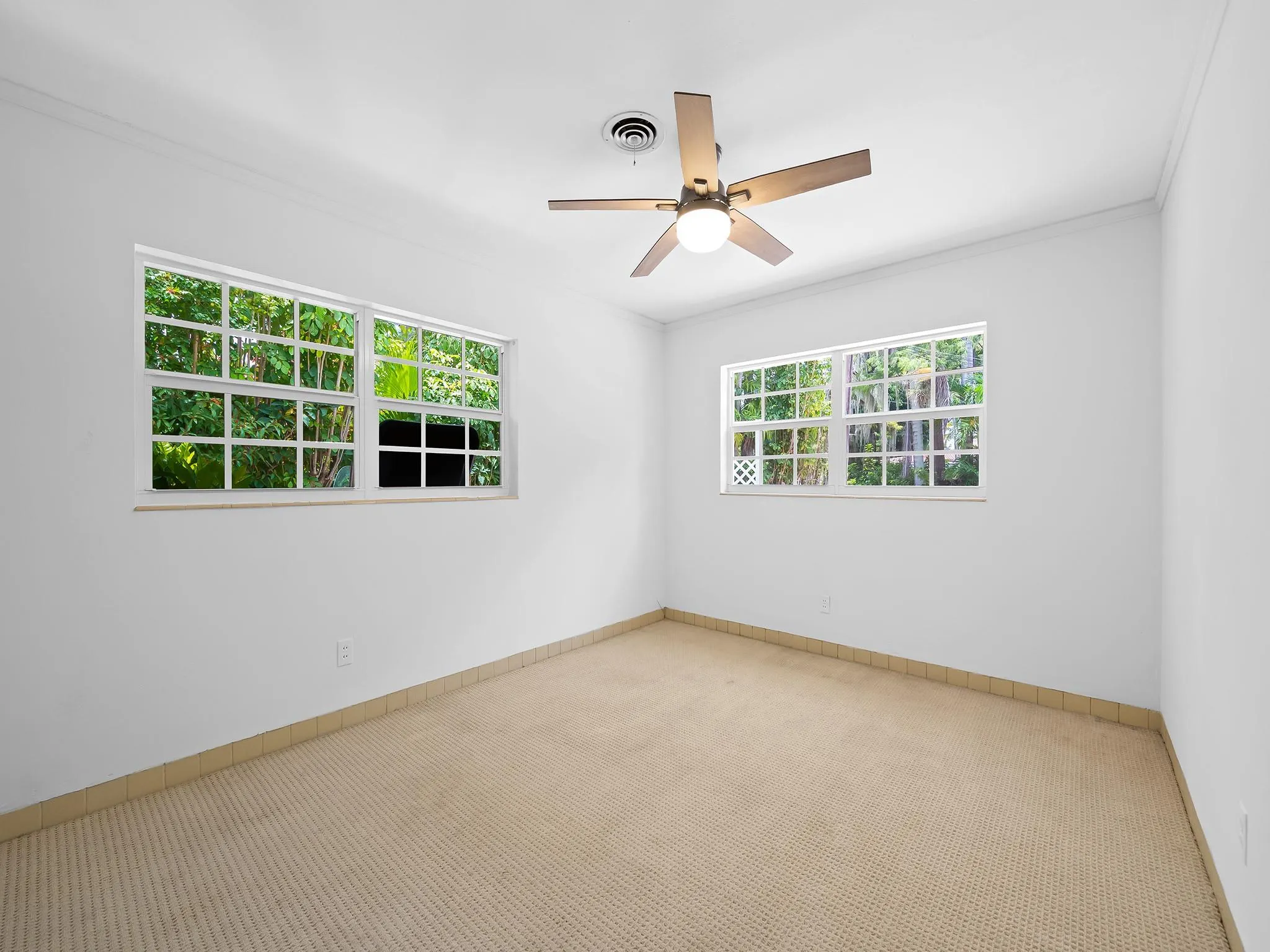 708 NW 22nd St