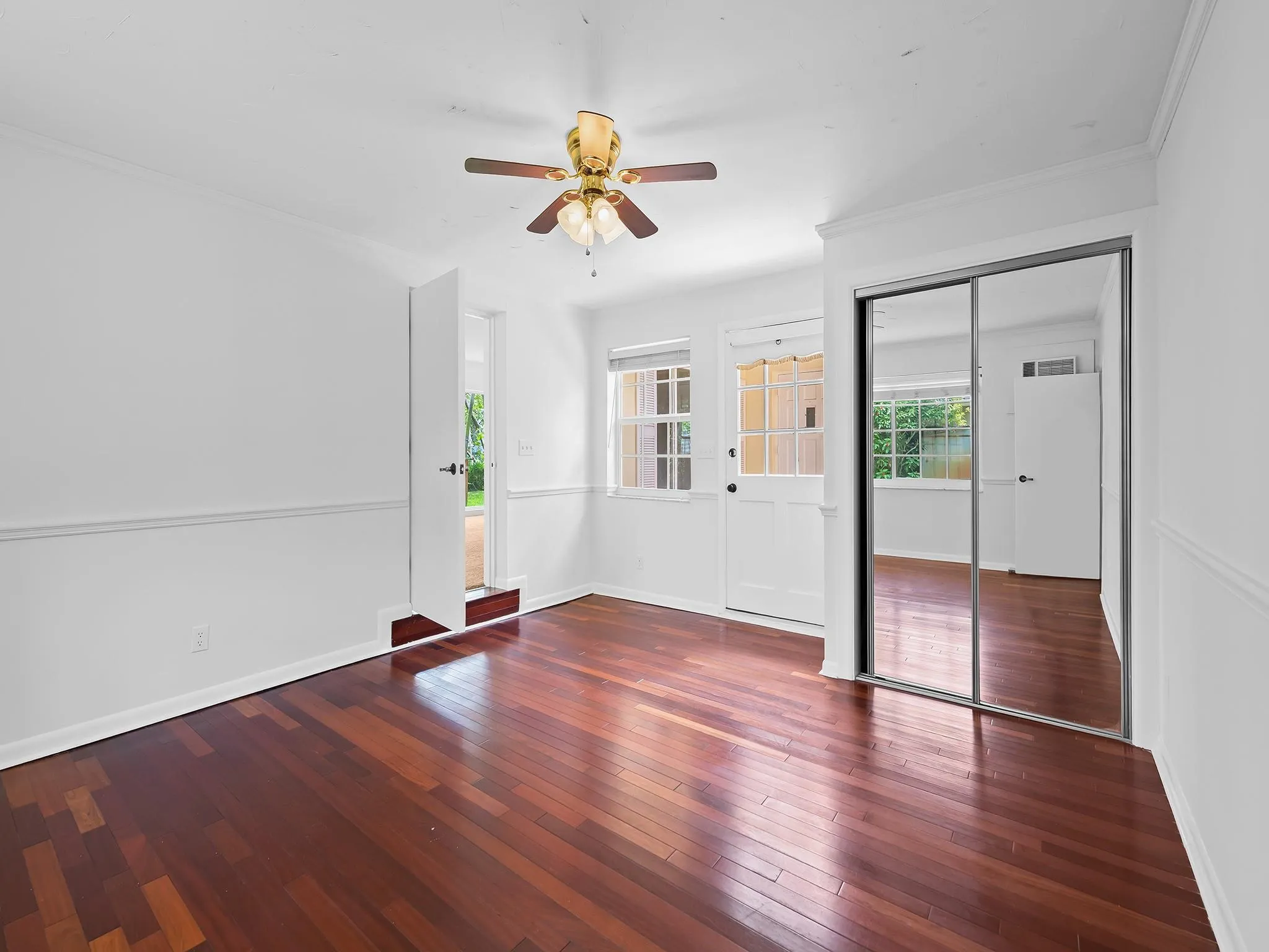 708 NW 22nd St