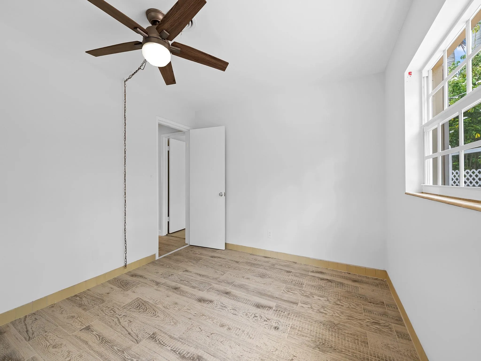 708 NW 22nd St