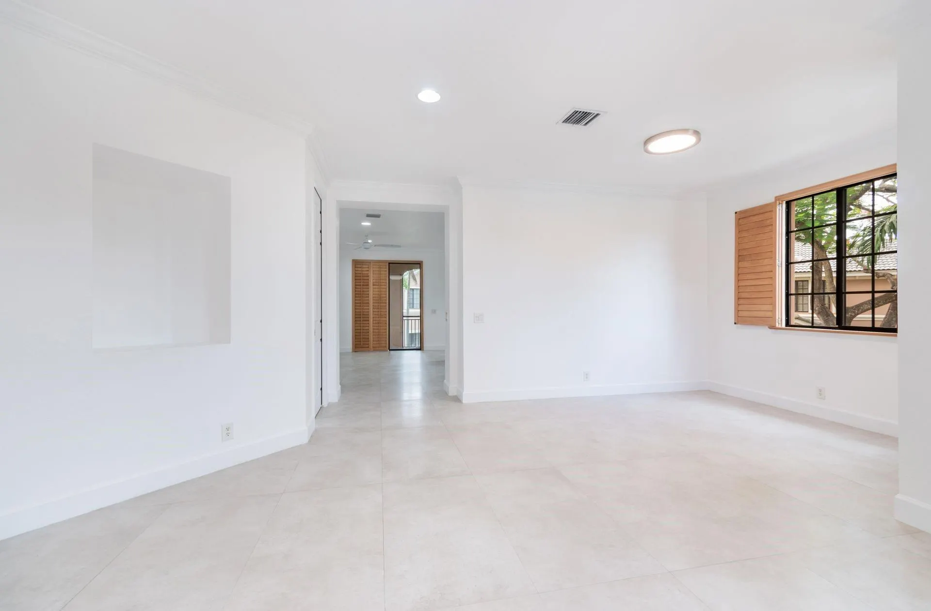 2604 Center Court Dr, #4-27