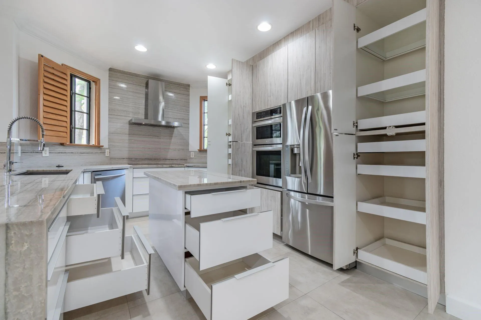 2604 Center Court Dr, #4-27