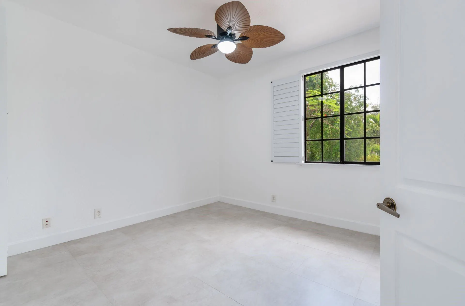 2604 Center Court Dr, #4-27