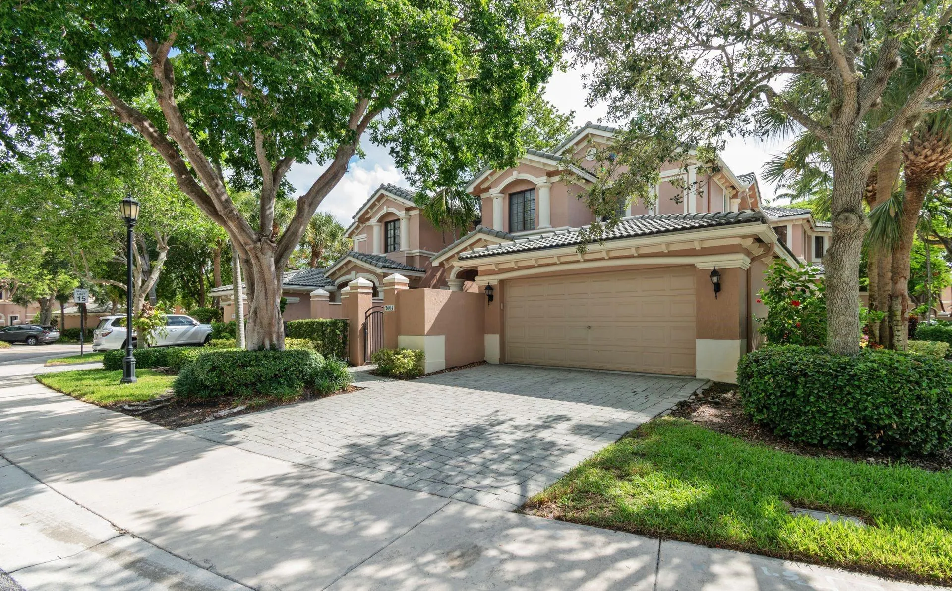 2604 Center Court Dr, #4-27