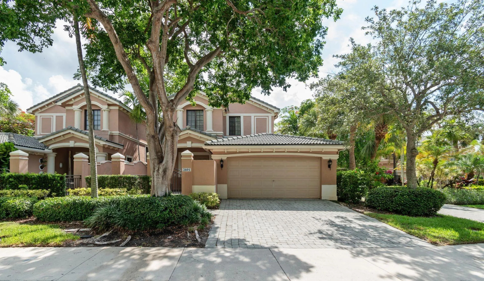 2604 Center Court Dr, #4-27