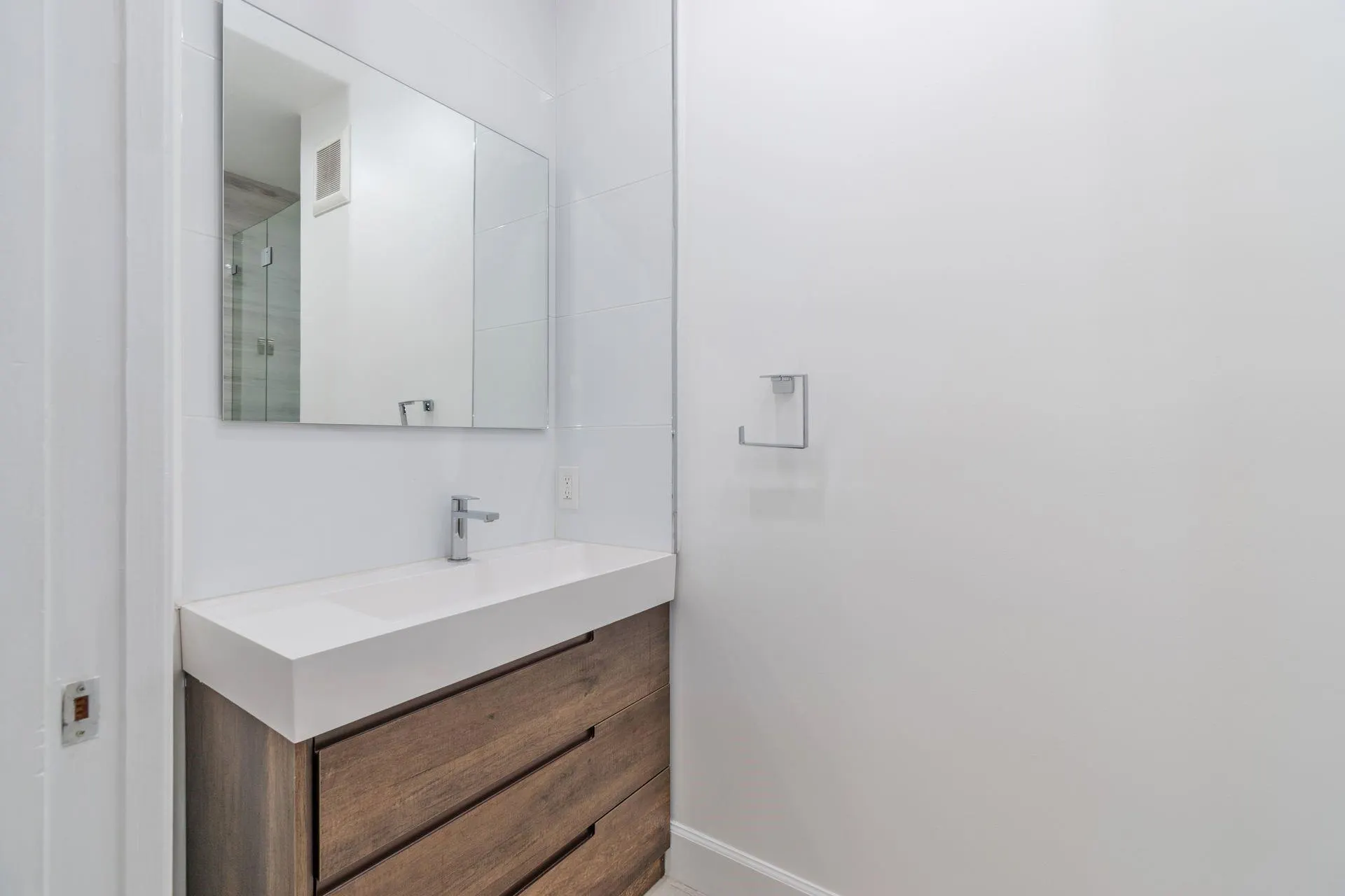 2604 Center Court Dr, #4-27