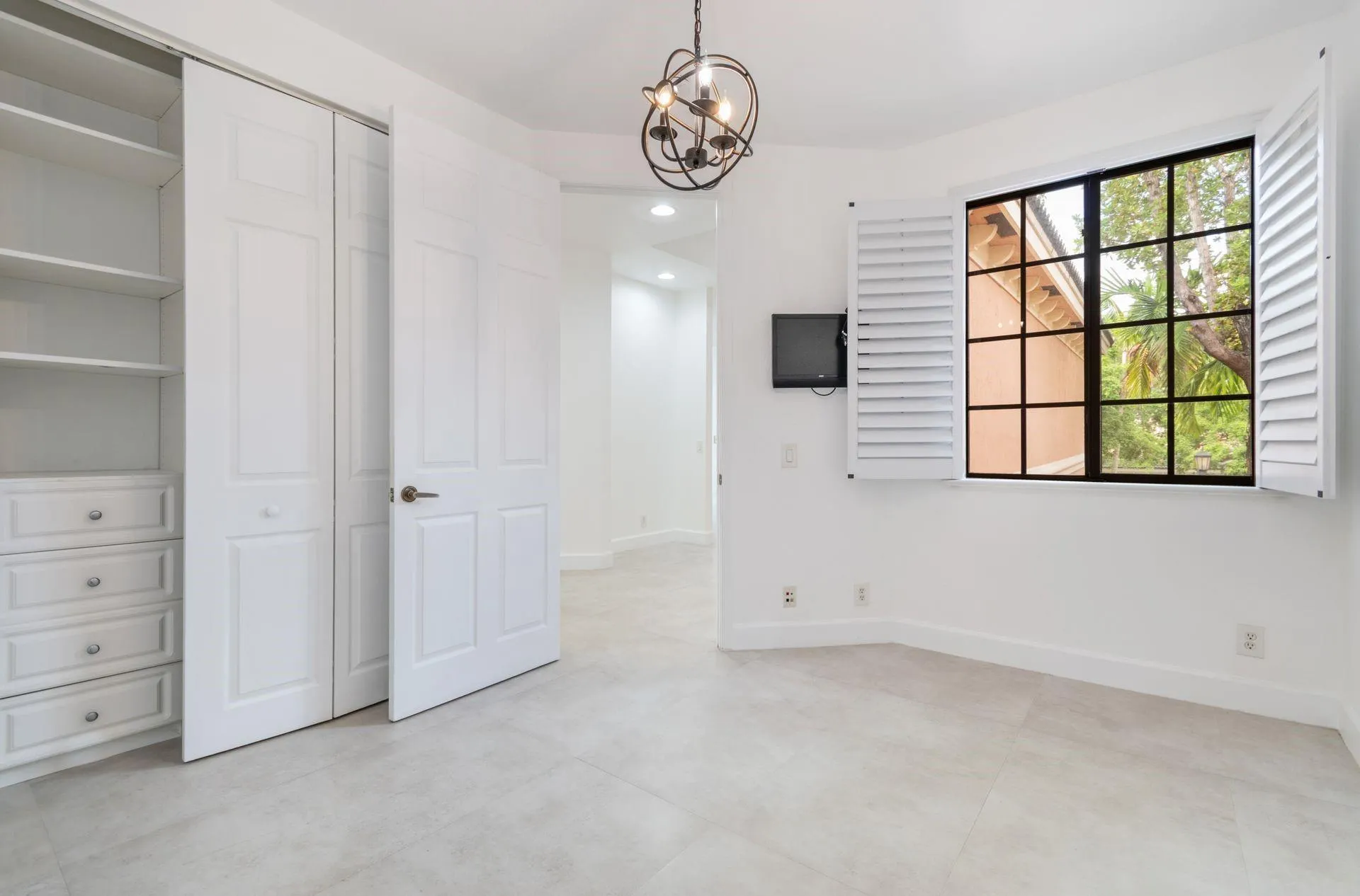 2604 Center Court Dr, #4-27