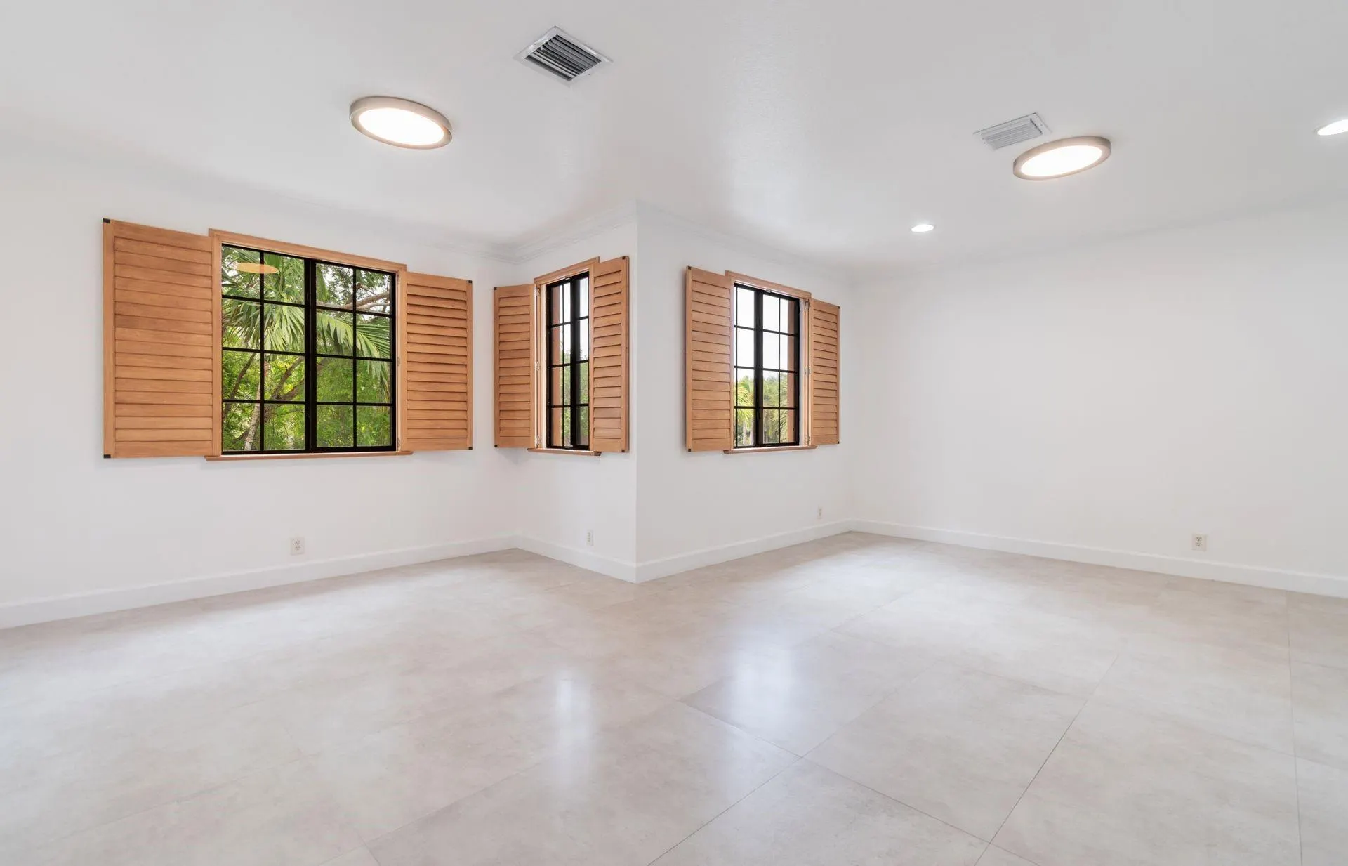 2604 Center Court Dr, #4-27