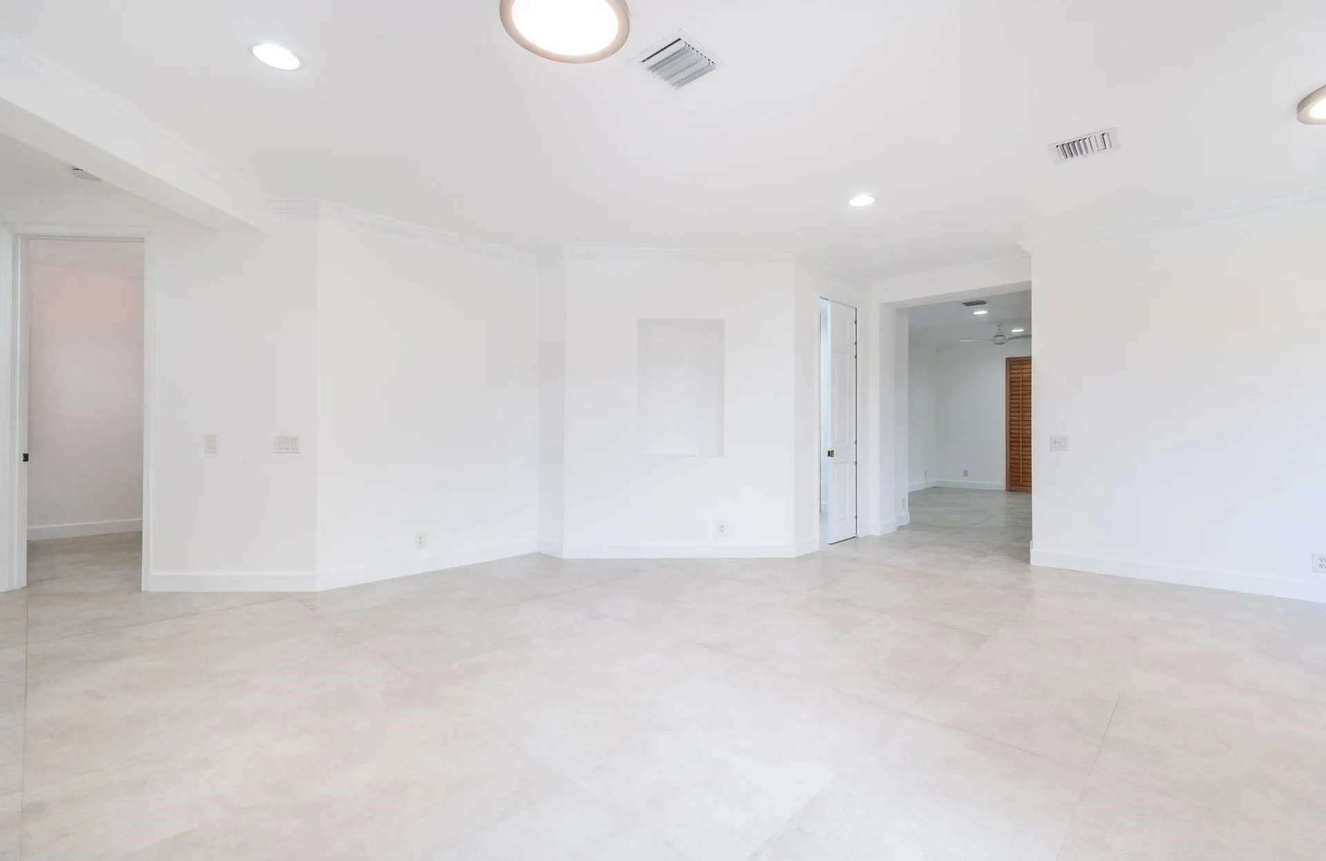2604 Center Court Dr, #4-27