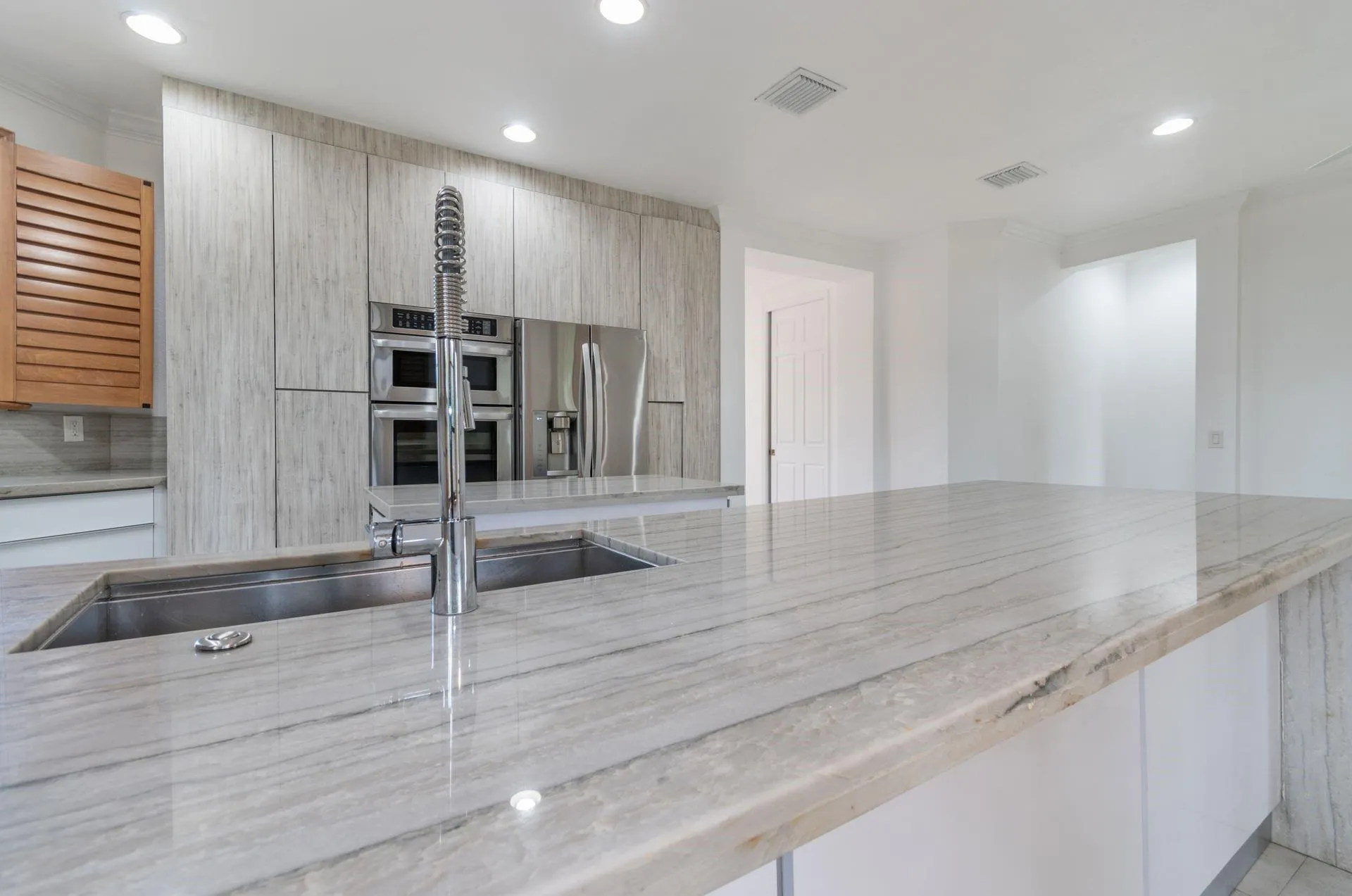2604 Center Court Dr, #4-27