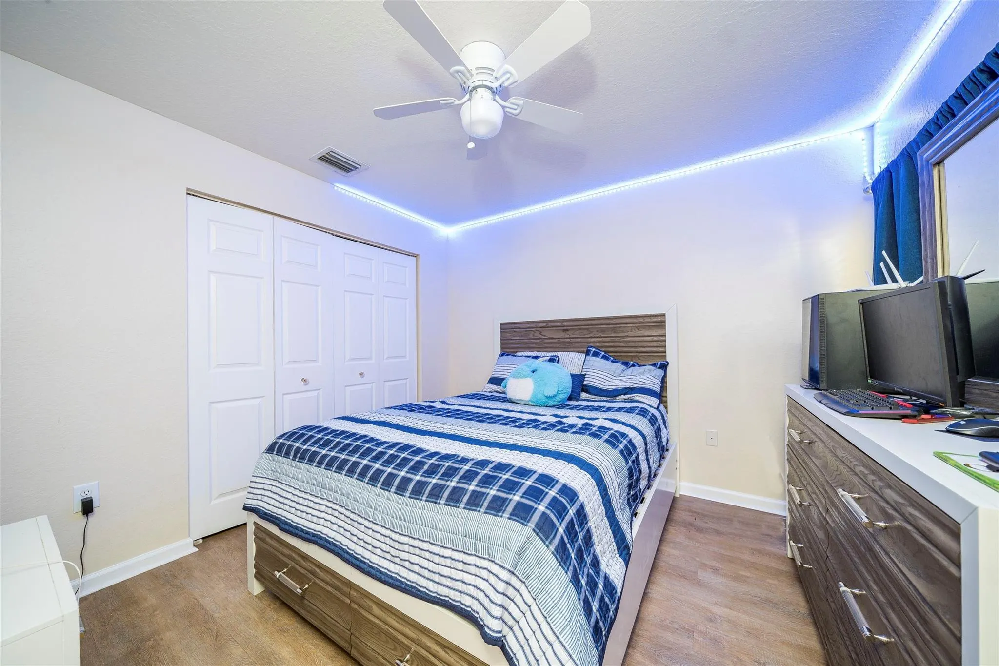10941 Bitternut Hickory Ln
