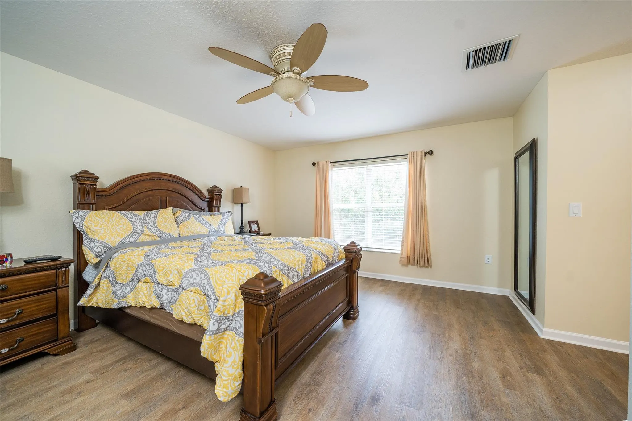 10941 Bitternut Hickory Ln