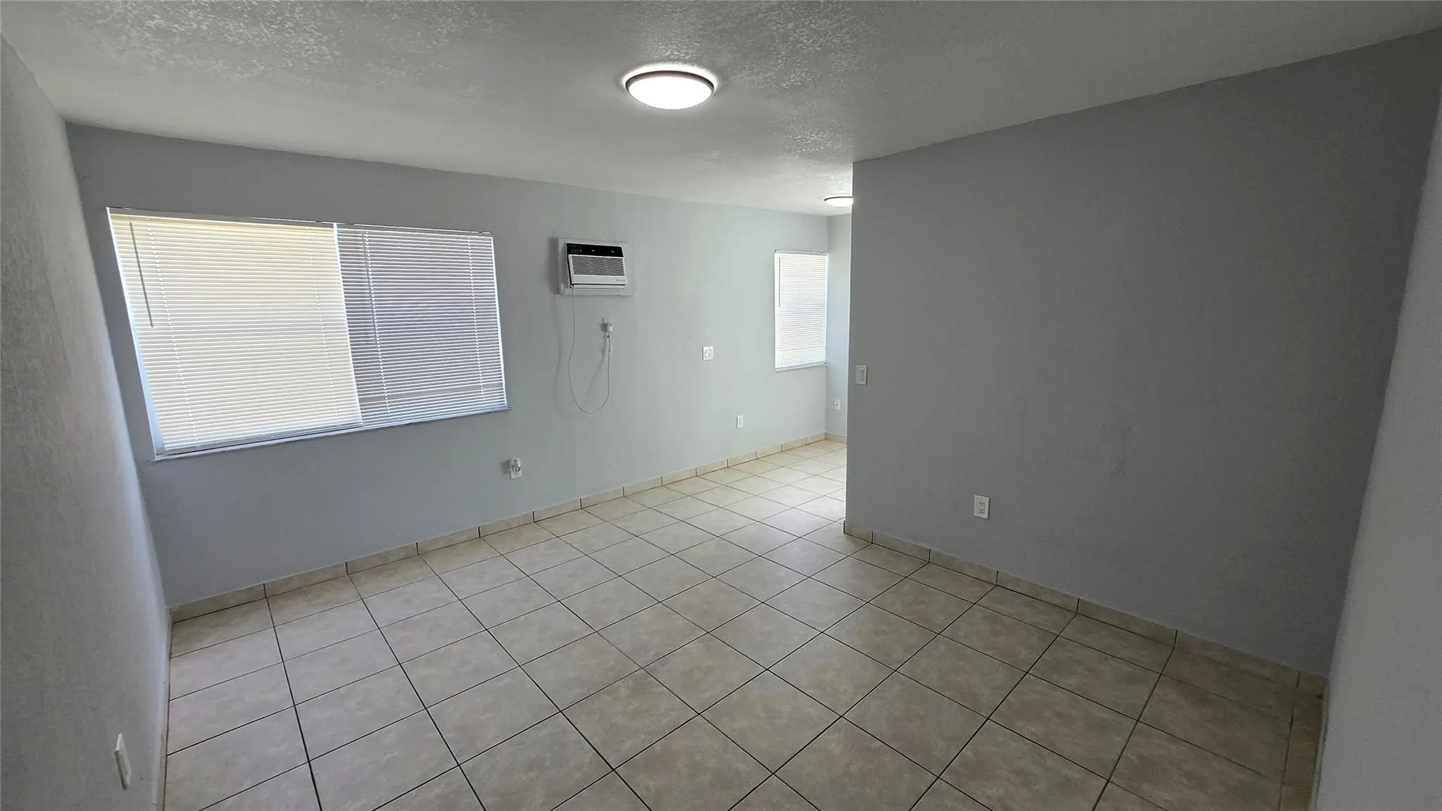 16951 NE 18th Ave, #8