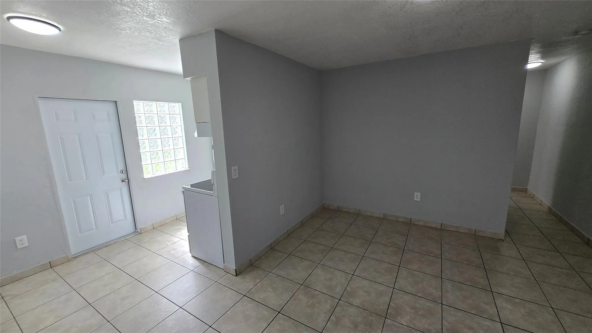 16951 NE 18th Ave, #8