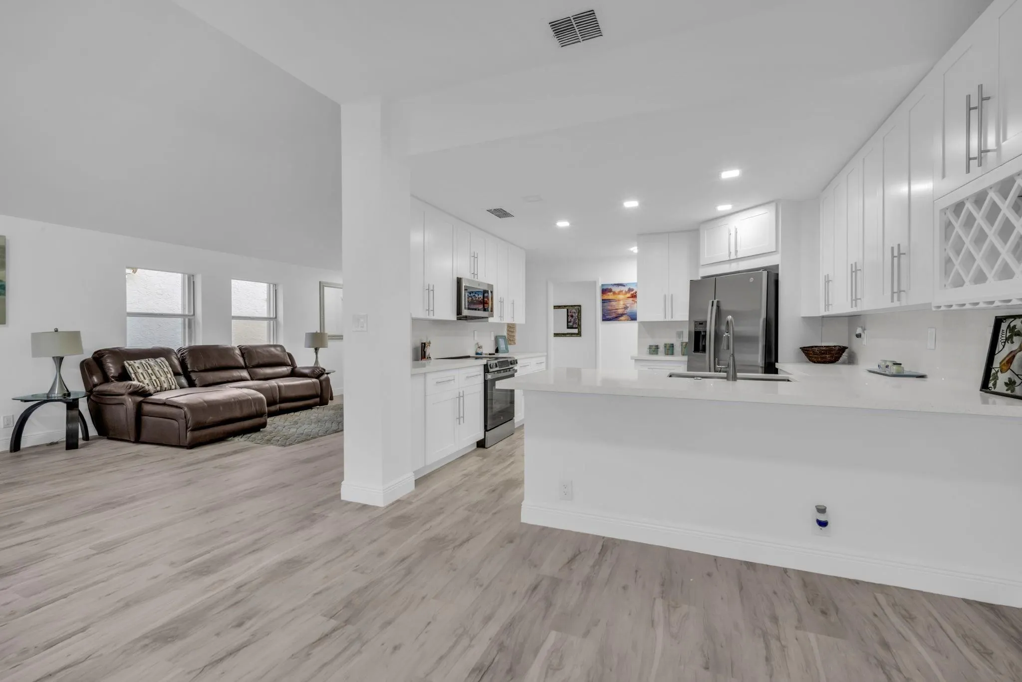 9157 Magnolia Ct