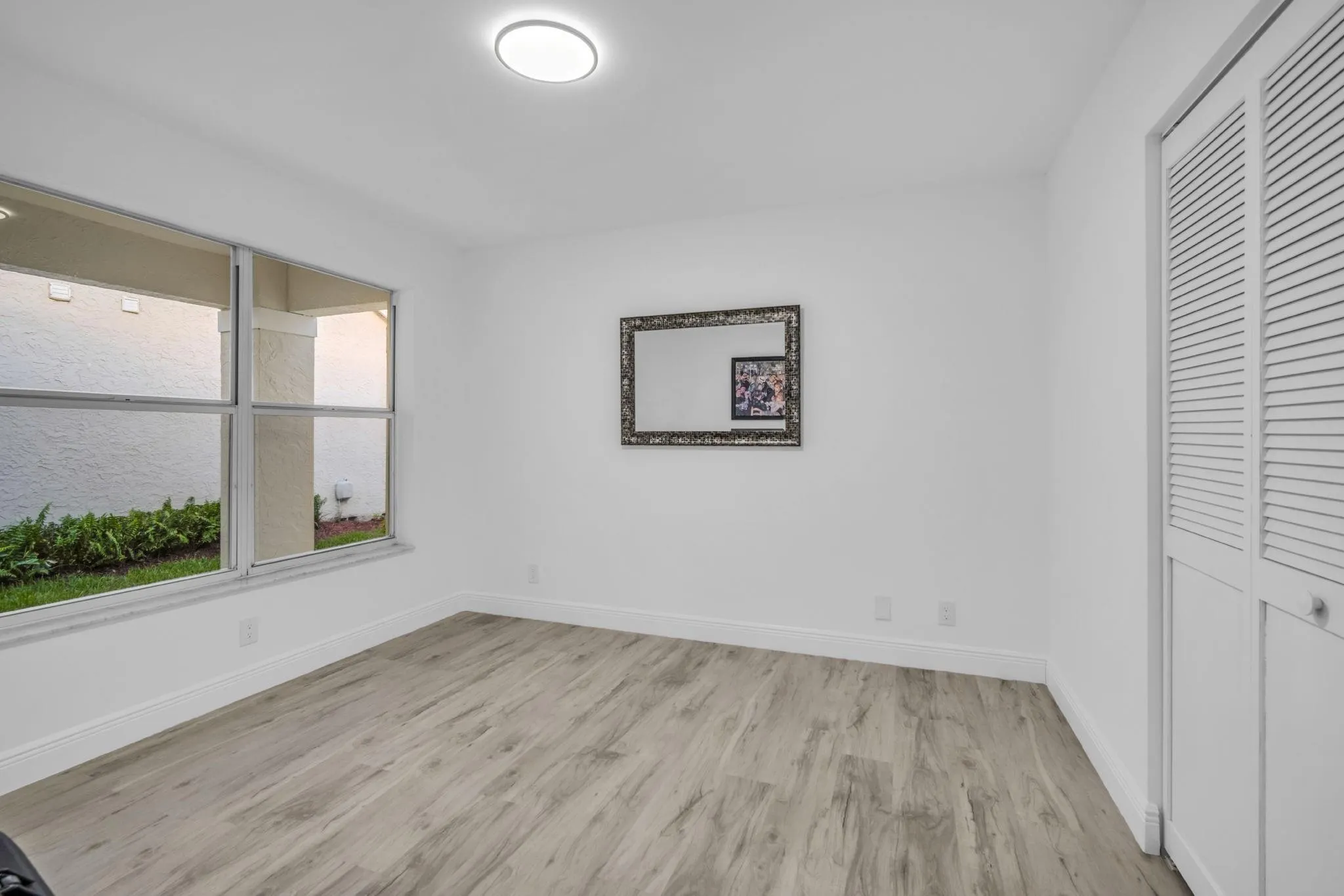 9157 Magnolia Ct