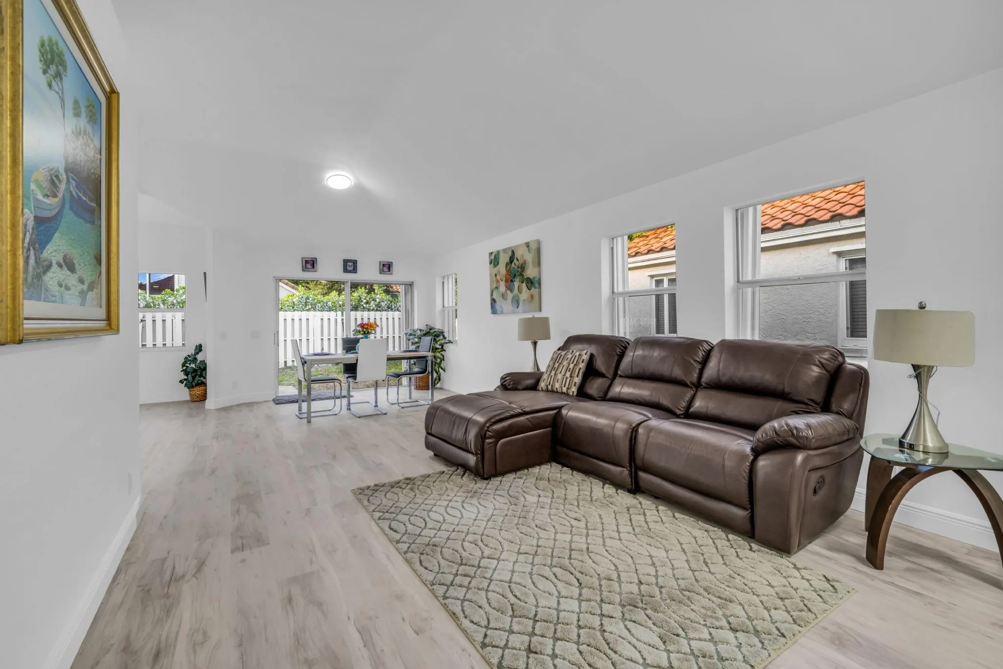 9157 Magnolia Ct