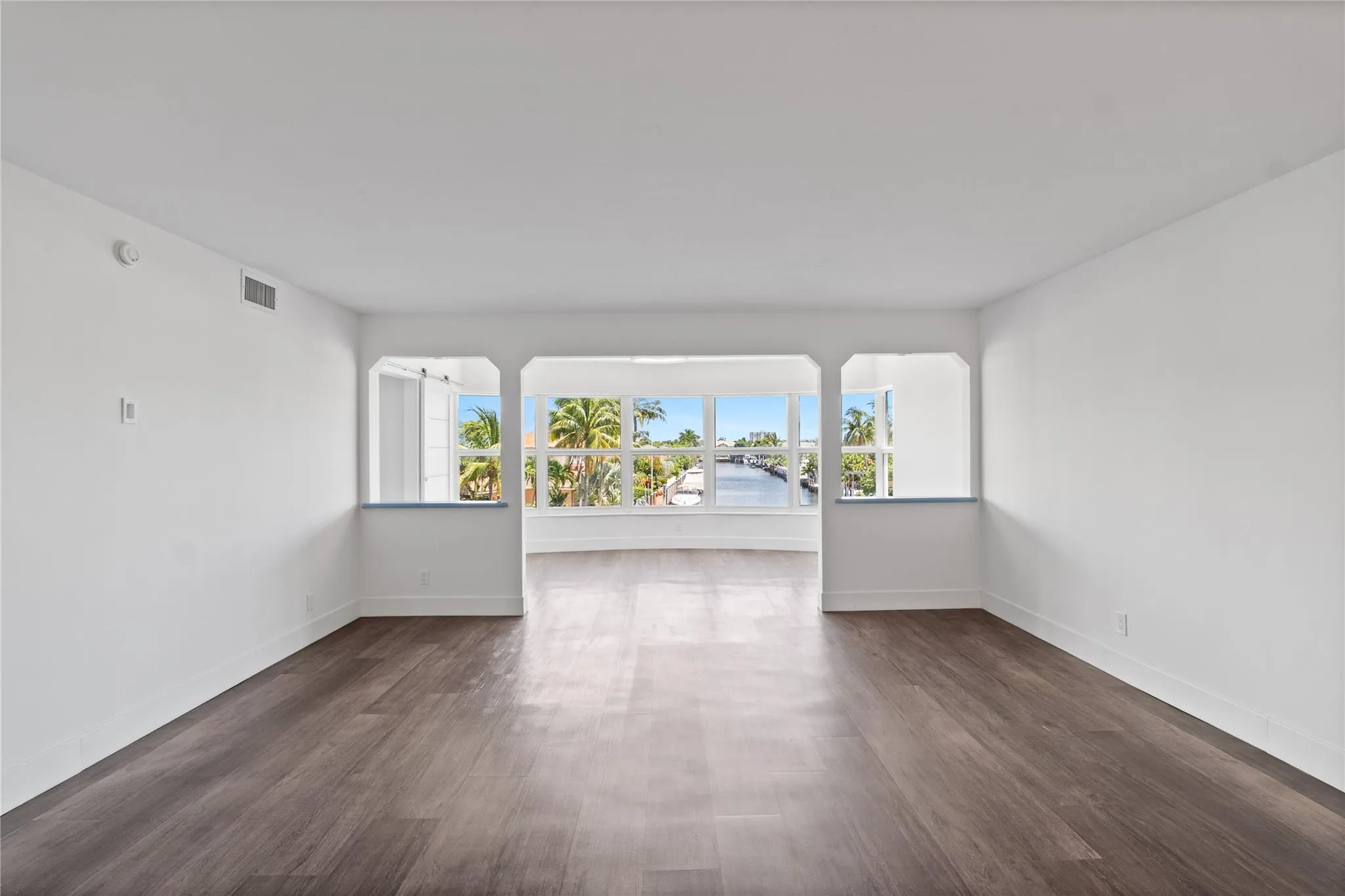 3121 NE 51st St, #303E