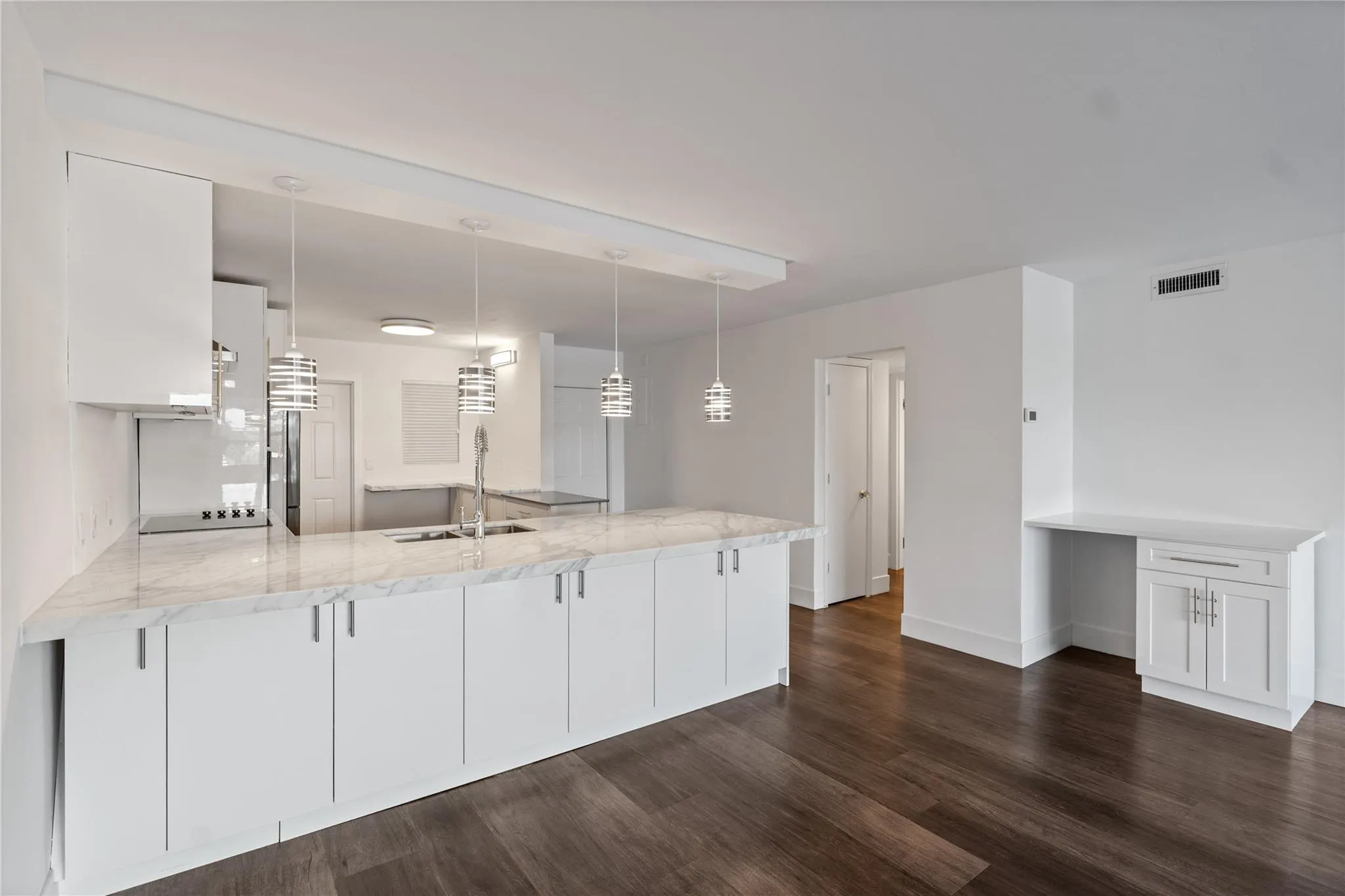 3121 NE 51st St, #303E
