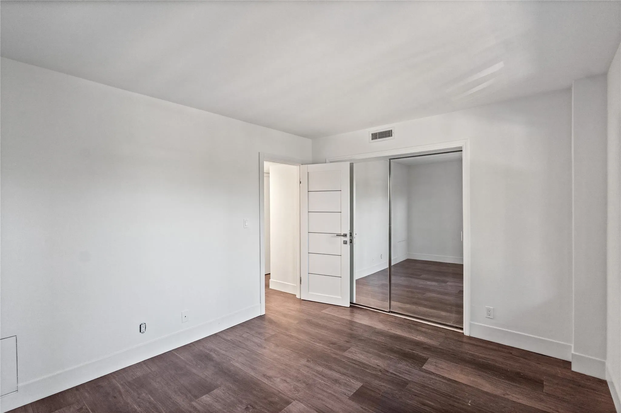 3121 NE 51st St, #303E