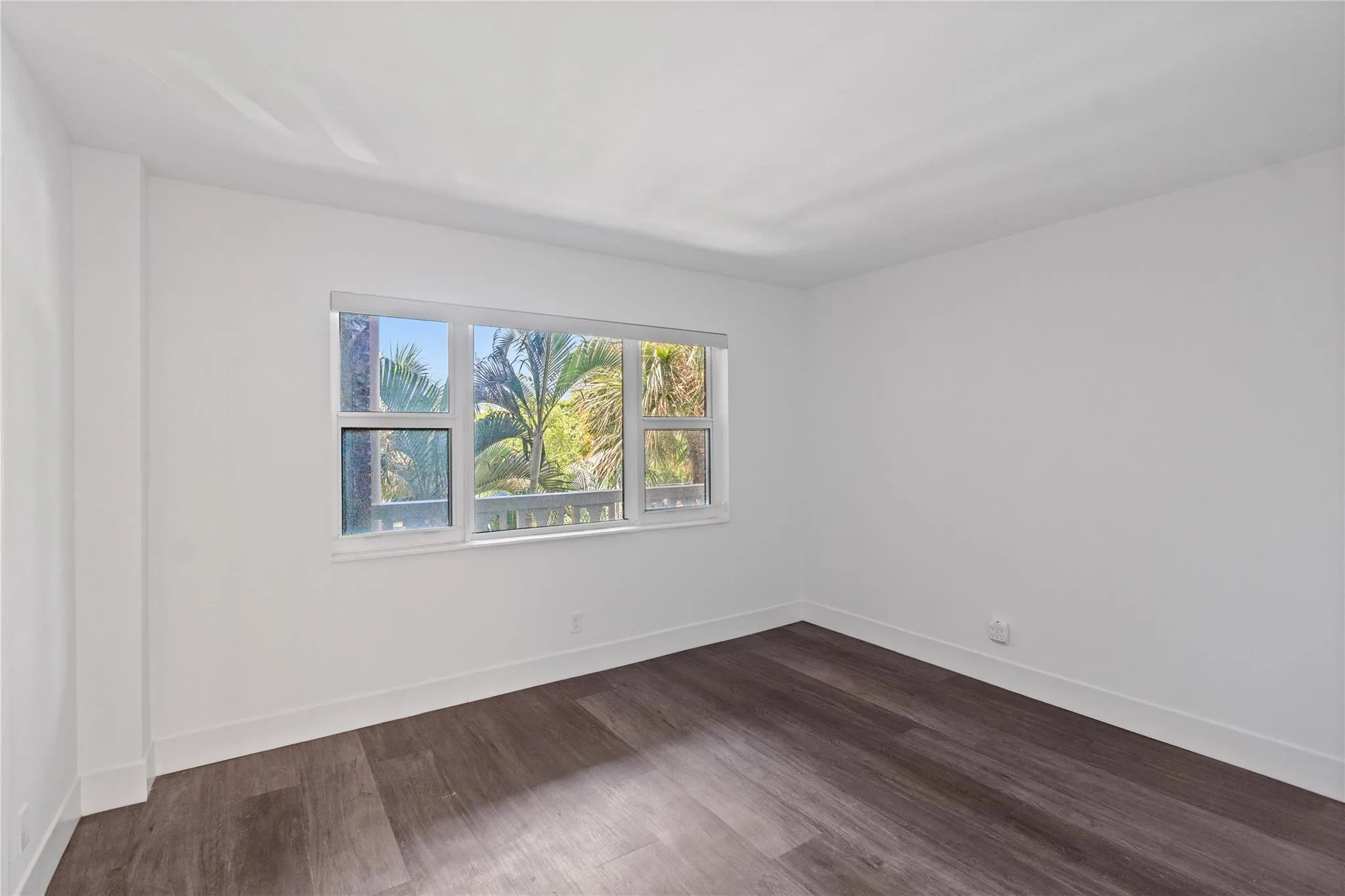 3121 NE 51st St, #303E