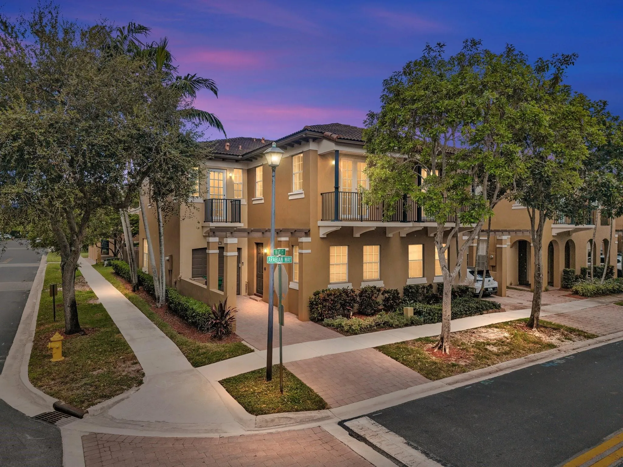 4447 Arabian Way, #4447