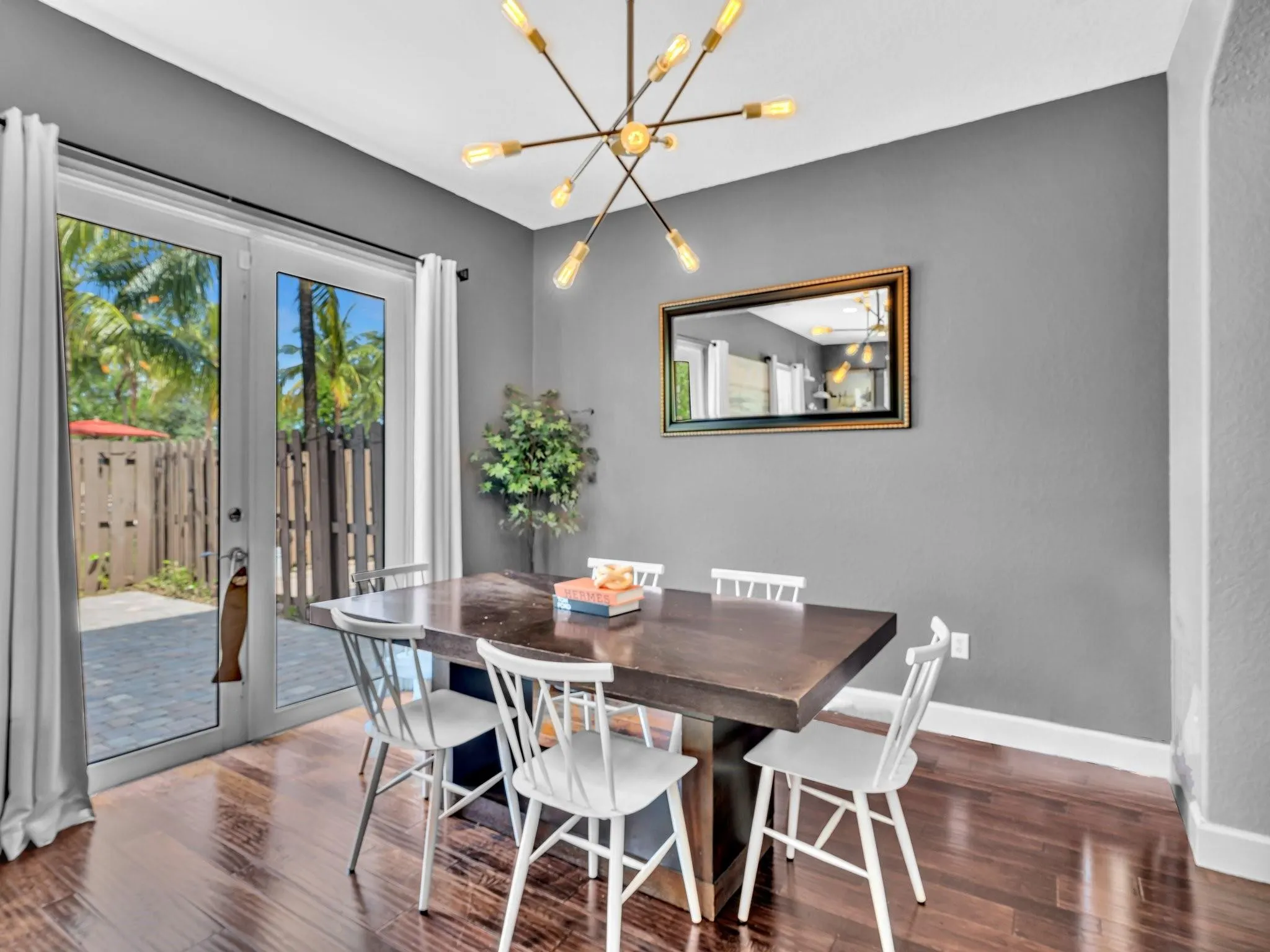 4447 Arabian Way, #4447