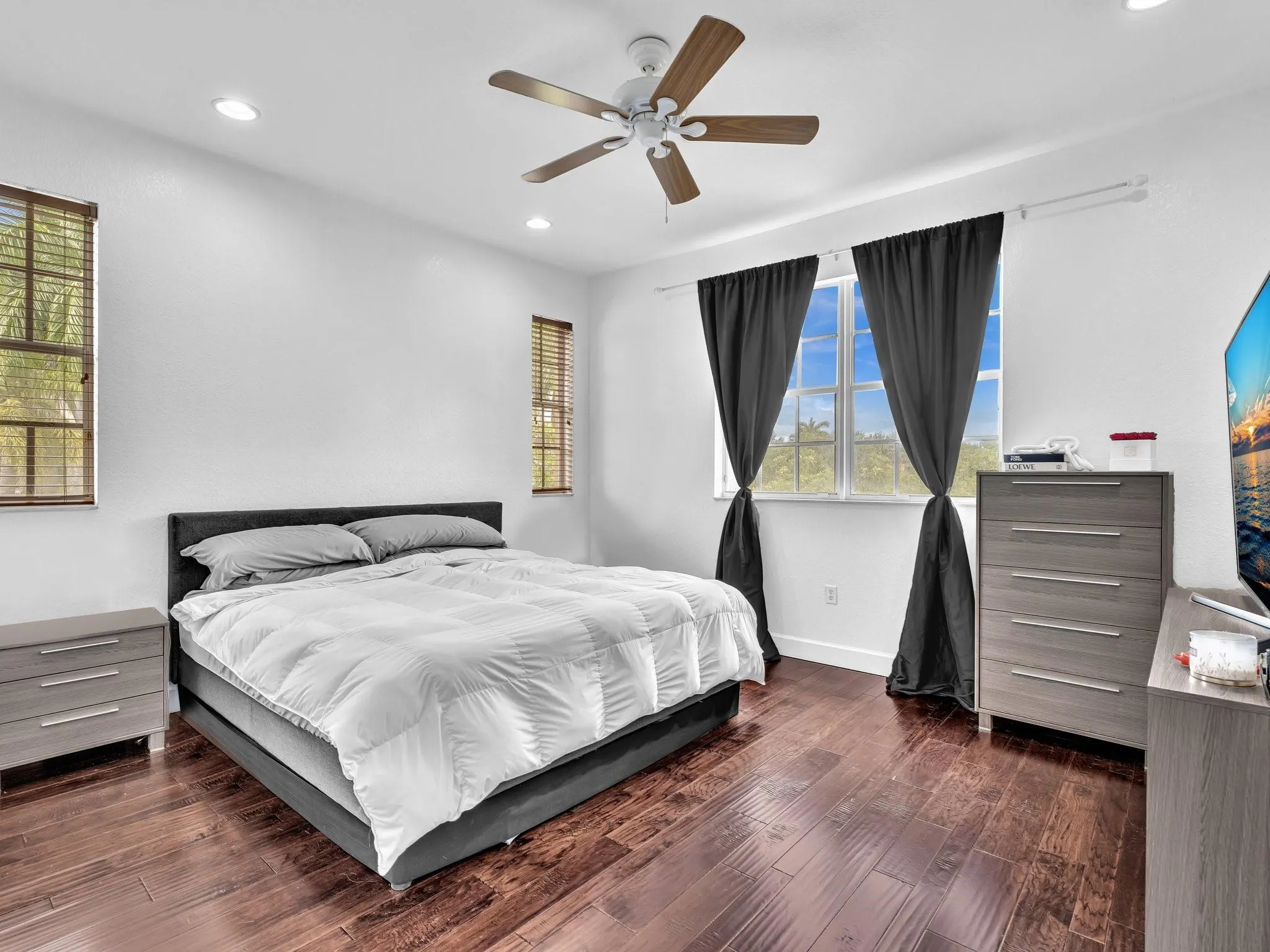4447 Arabian Way, #4447