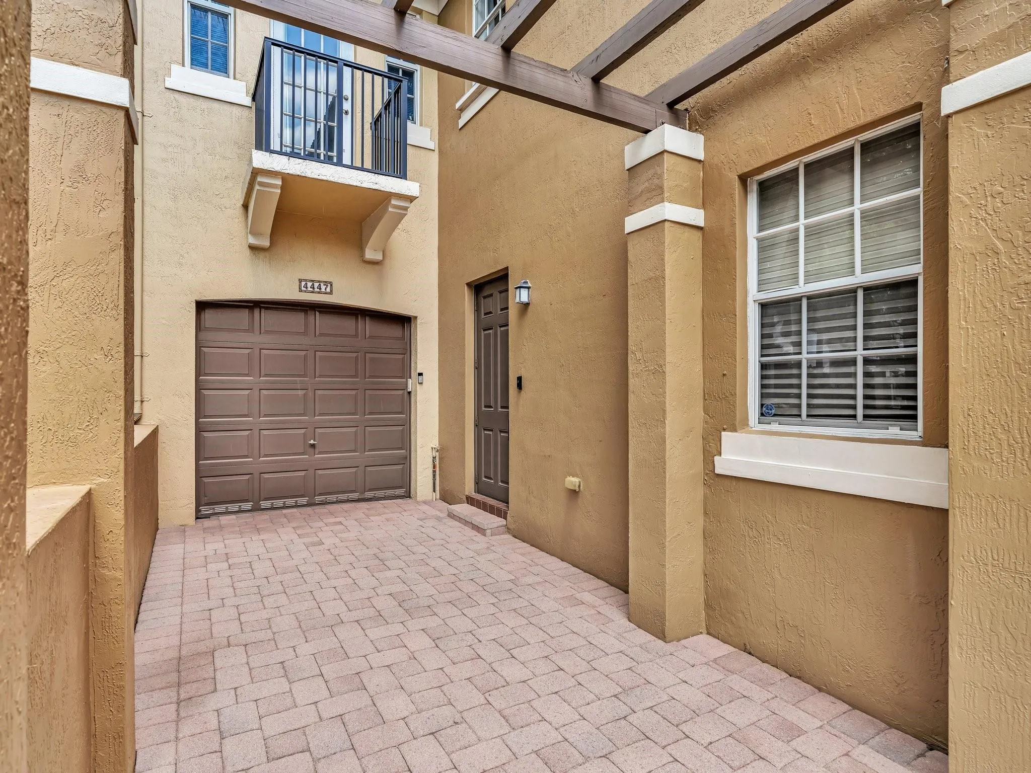 4447 Arabian Way, #4447