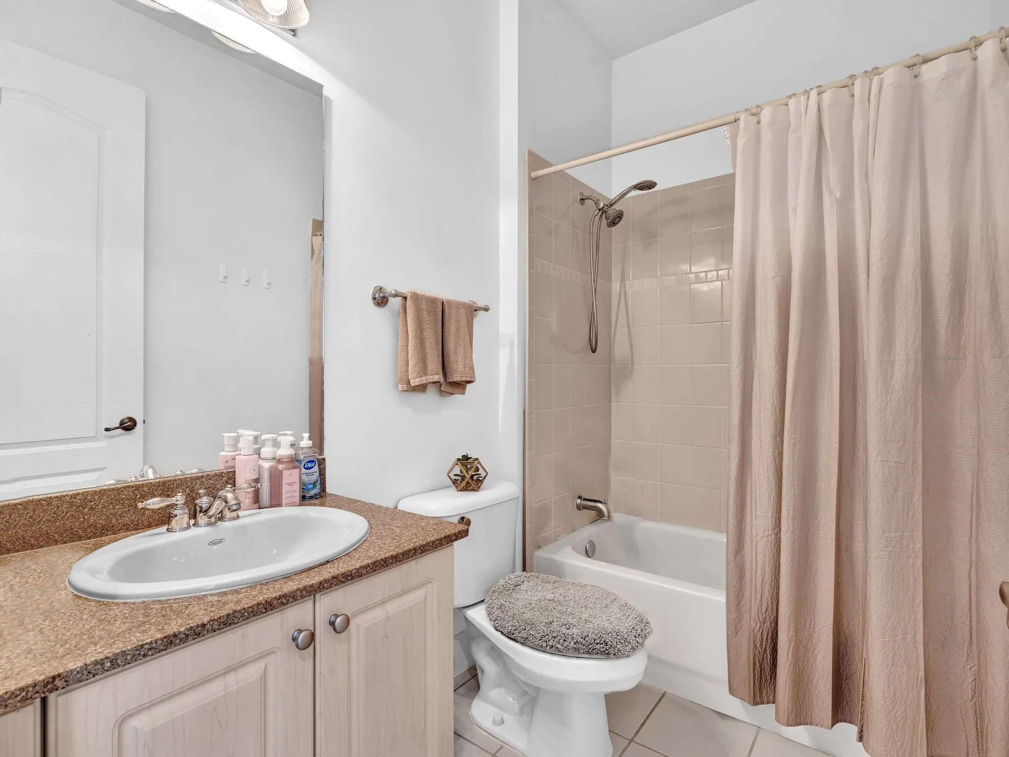 4447 Arabian Way, #4447