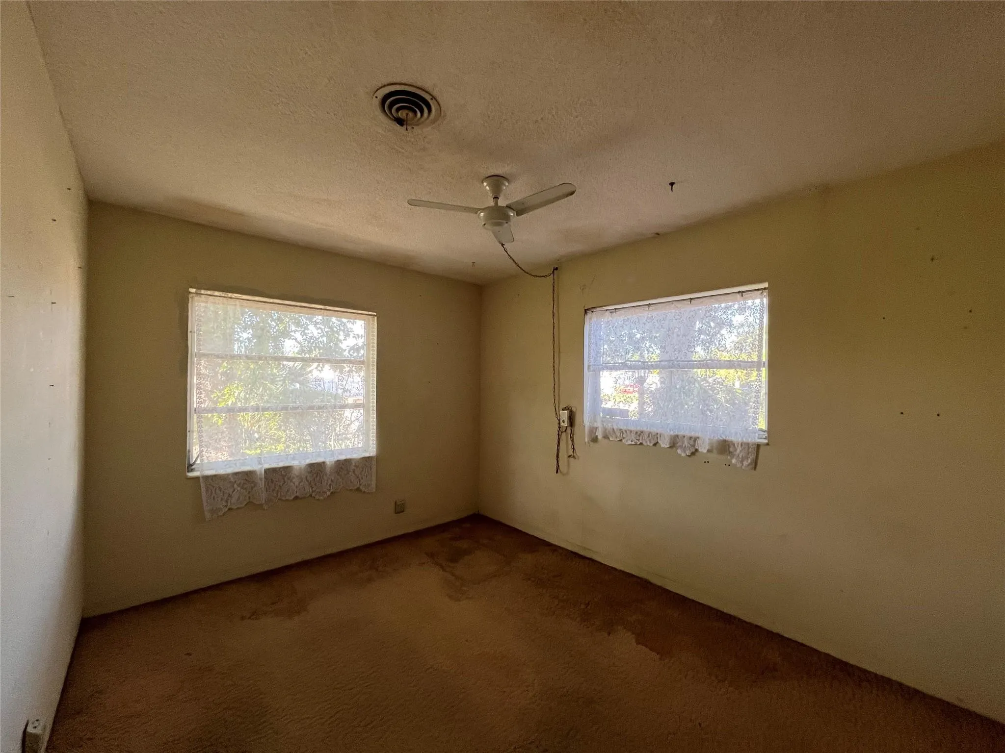 6360 SW 9th Pl