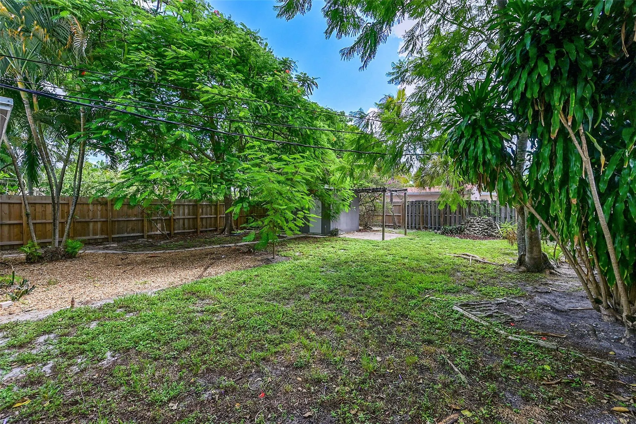 1132 NW 3rd Ave