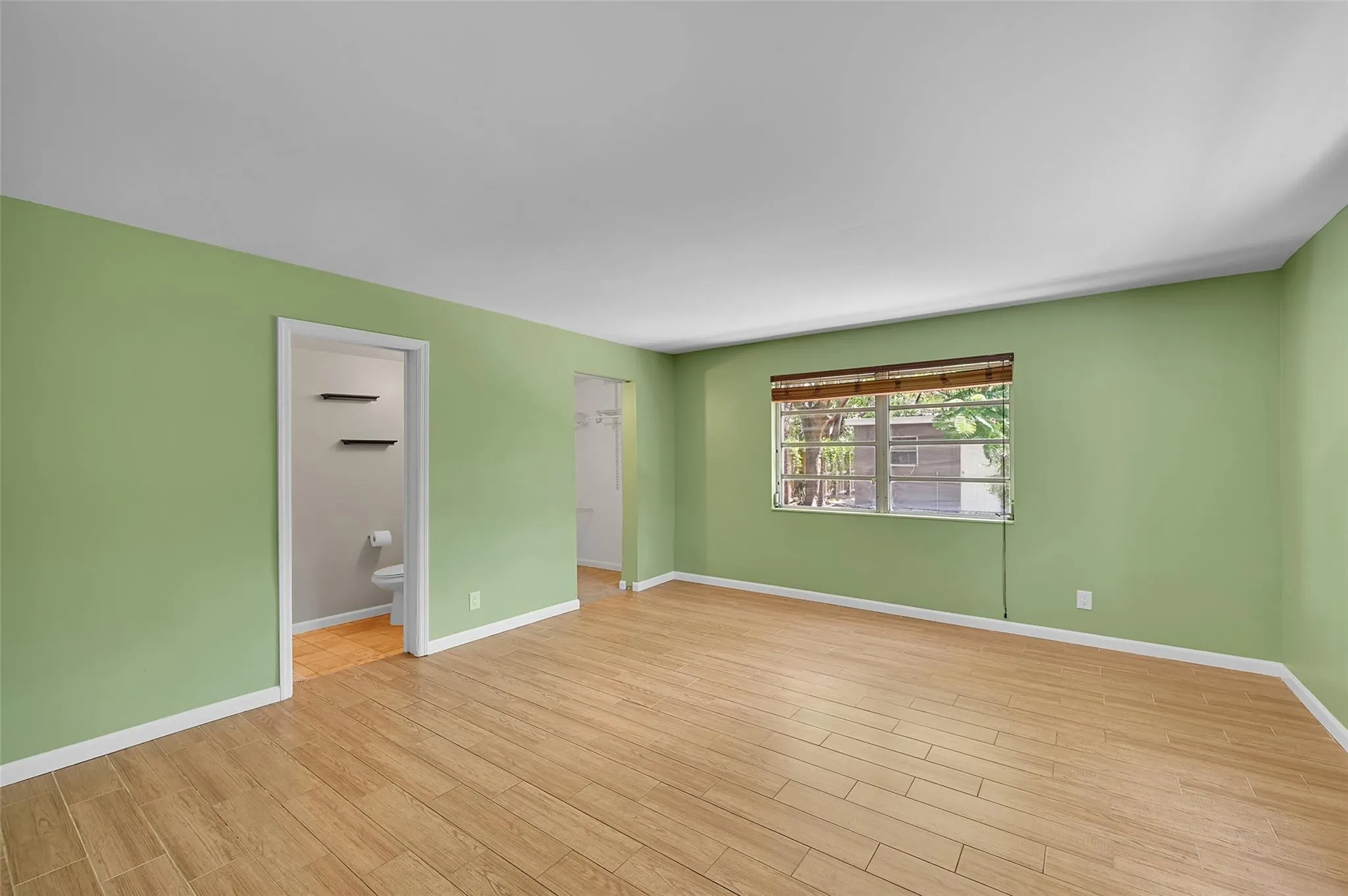 1132 NW 3rd Ave